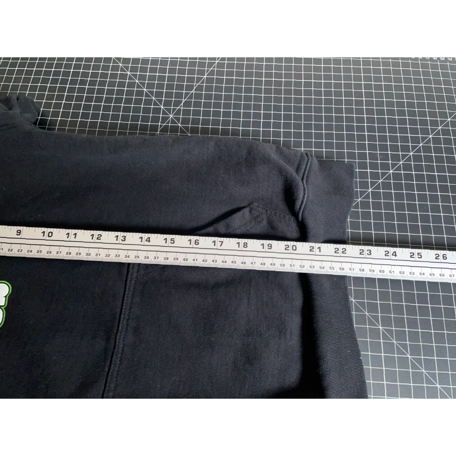 Vintage SUENOS Chicago Hoodie Adult Medium Black Graphic Sweatshirt Music Festival Mens Size US M / EU 48-50 / 2 - 6 Thumbnail