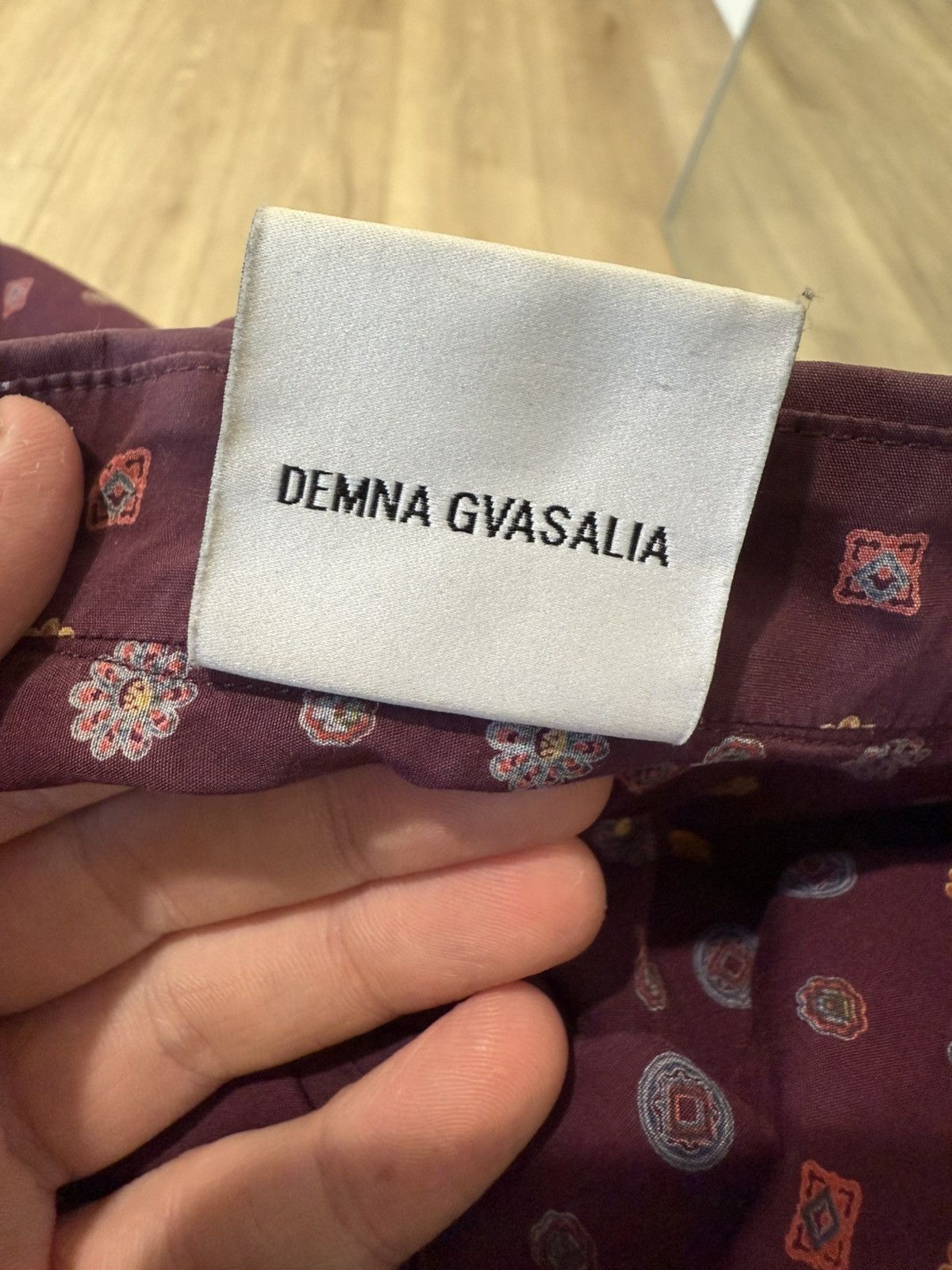 Vetements Vetements Sticker Button Up Shirt Size US S / EU 44-46 / 1 - 6 Thumbnail