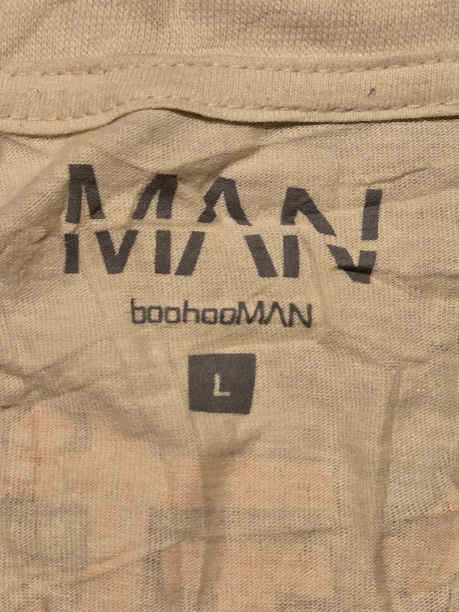 Other boohooMAN Shirt Mens L White Dragon Graphic Short Sleeve Size US L / EU 52-54 / 3 - 2 Thumbnail