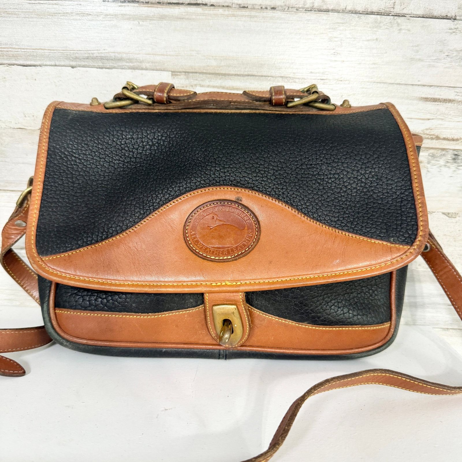 Dooney & Bourke Vtg Dooney & Burke Crossbody All Weather Pebbled Leather Bag Size ONE SIZE - 1 Thumbnail