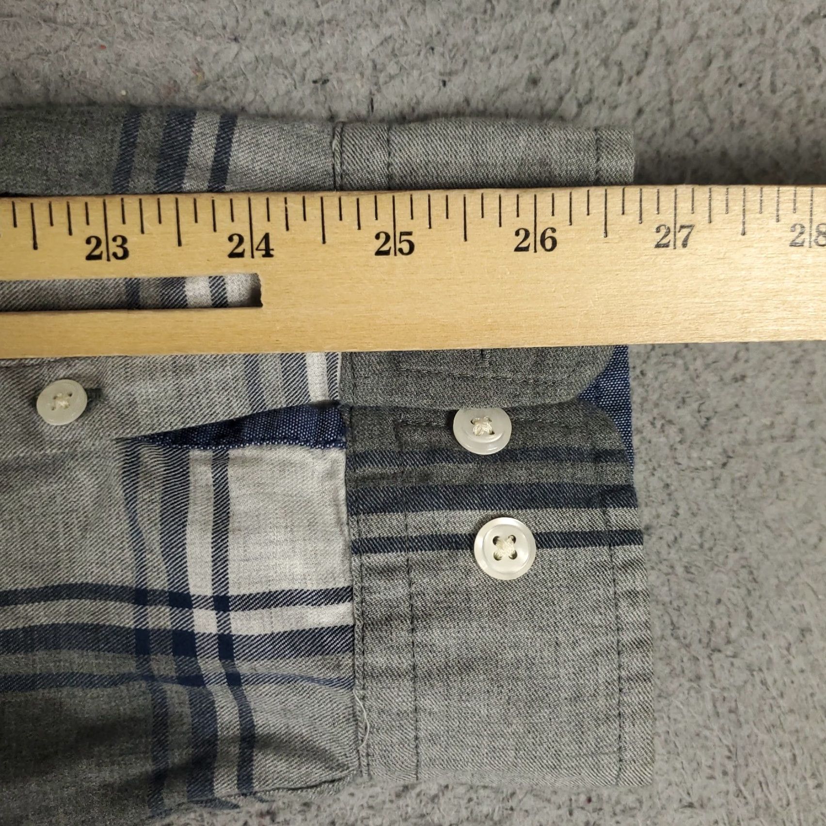 Express Express Shirt Mens XL Gray Plaid Button-Up Long Sleeve - Cotton, Woven, Regular Fit, Collared, Office/Casual, Button Front - Express Brand Mens Shirt Size US XL / EU 56 / 4 - 6 Thumbnail