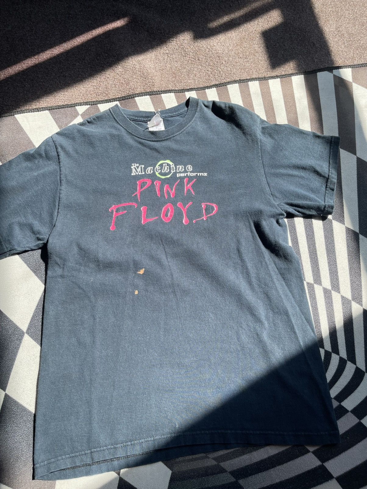 Band Tees Y2K Pink Floyd The Machine Graphic Band Tee Black Size M Size US L / EU 52-54 / 3 - 4 Thumbnail