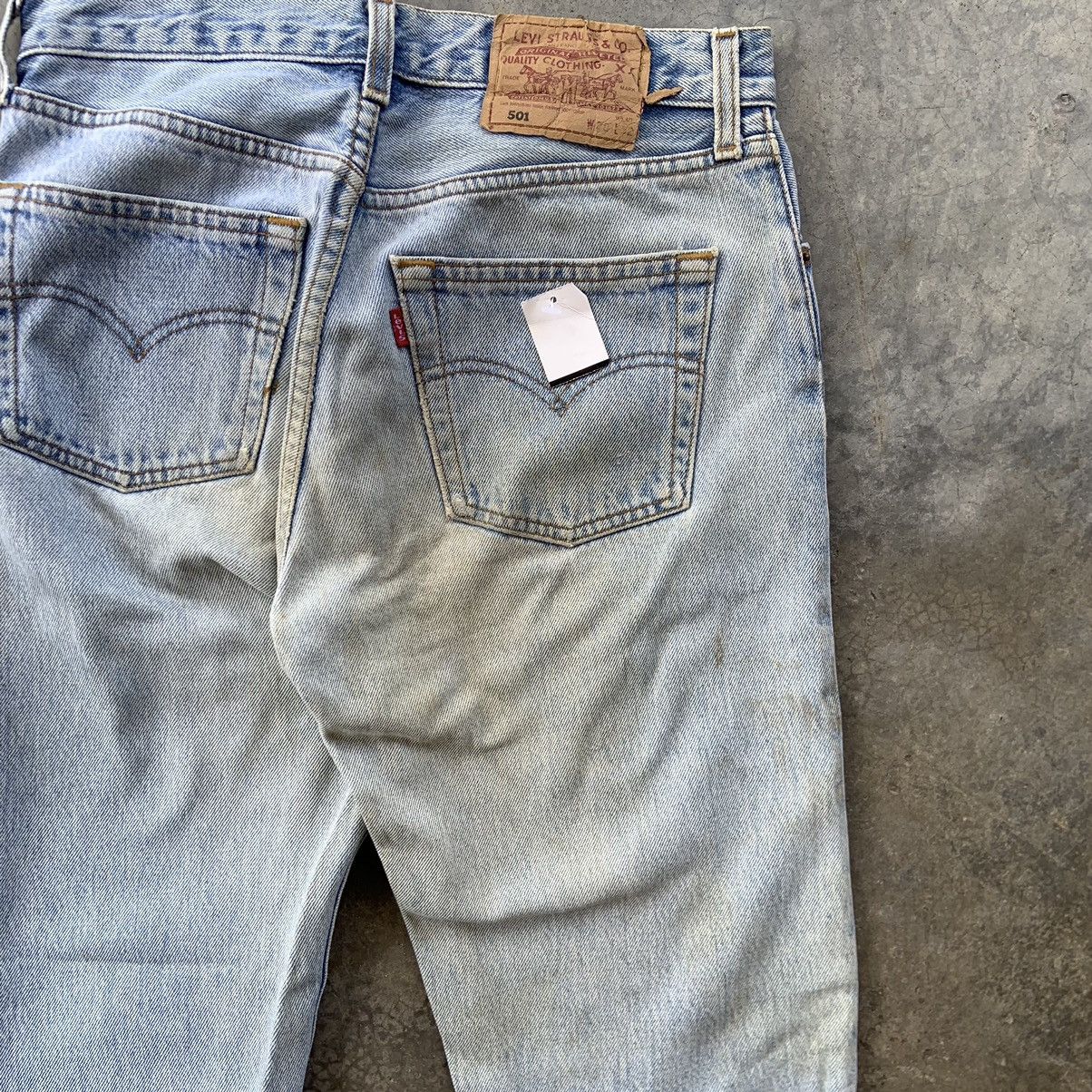 Levi's Vintage Clothing W27” Vintage Levis 501 Denim Blue Pants Distressed Button Size US 27 - 11 Thumbnail