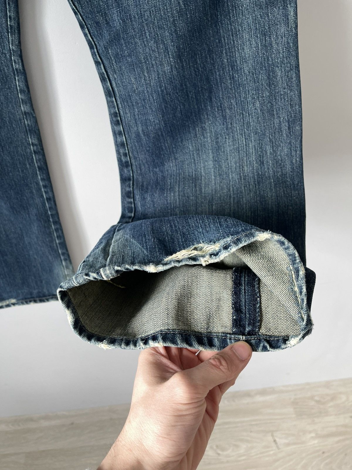 G-Star 90's Vintage G-Star Raw Buckle Back Dirty Wash Y2k Jeans Size US 32 / EU 48 - 14 Thumbnail
