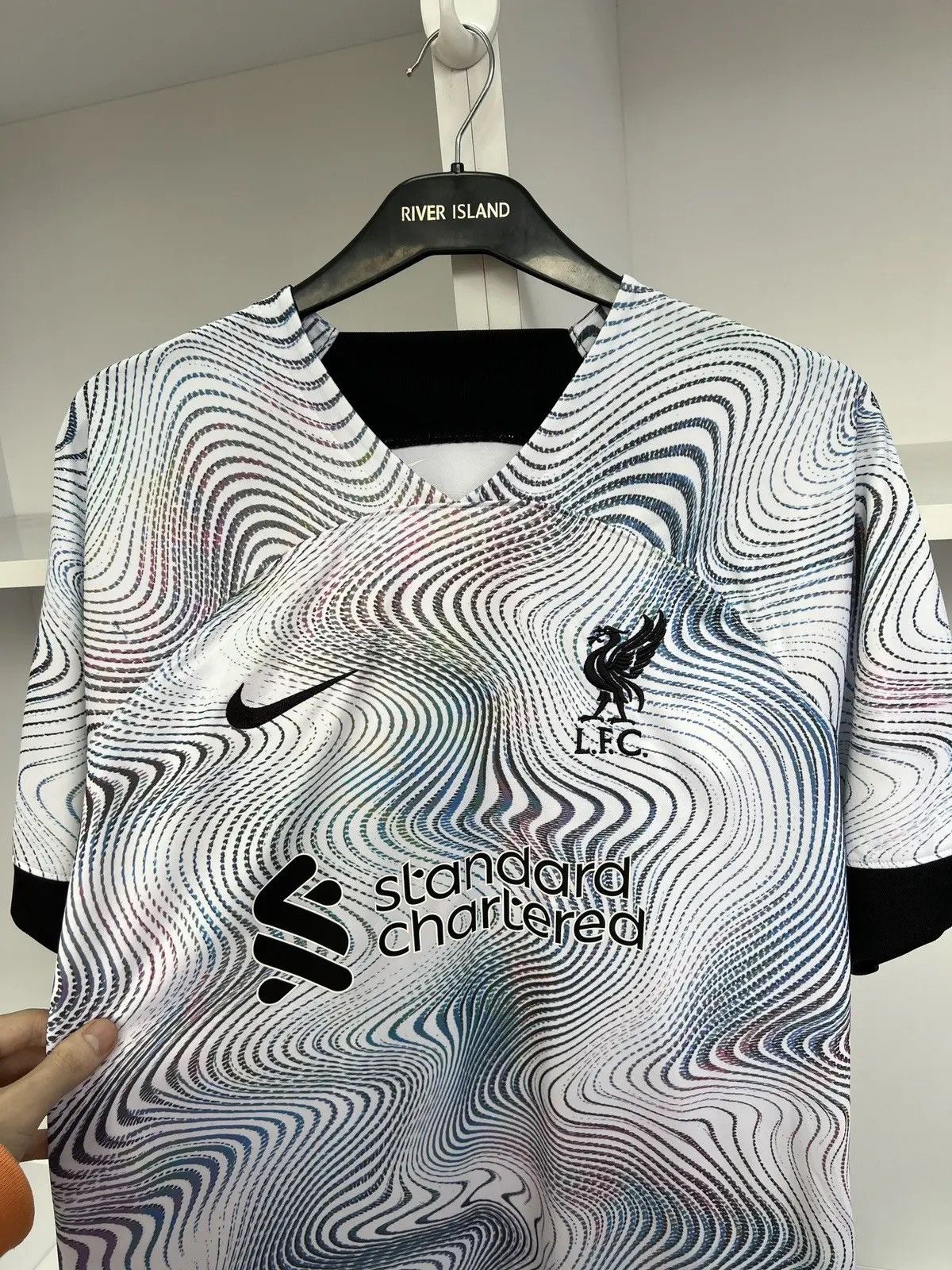 Nike × Vintage Nike Liverpool Darwin 22/23 Away Jersey Size US L / EU 52-54 / 3 - 12 Thumbnail