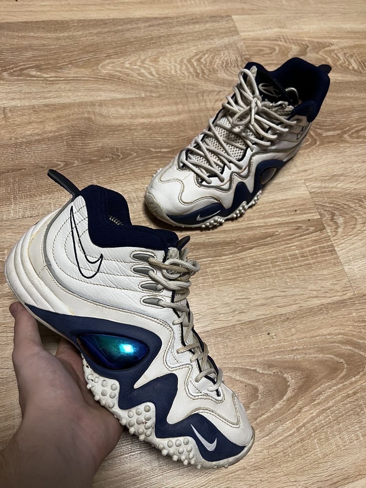 image of NBA x Nike 1997 Air Zoom Flight 5 Jason Kidd Size 10 Shoes in White/Blue
