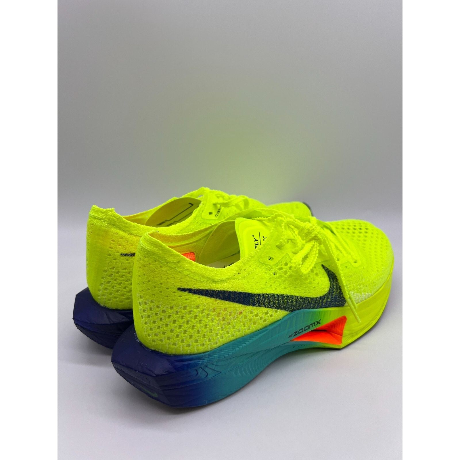Nike Nike ZoomX Vaporfly 3 Fast Pack DV4130-700 Women’s Size 8 Size US 8 / IT 38 - 9 Thumbnail