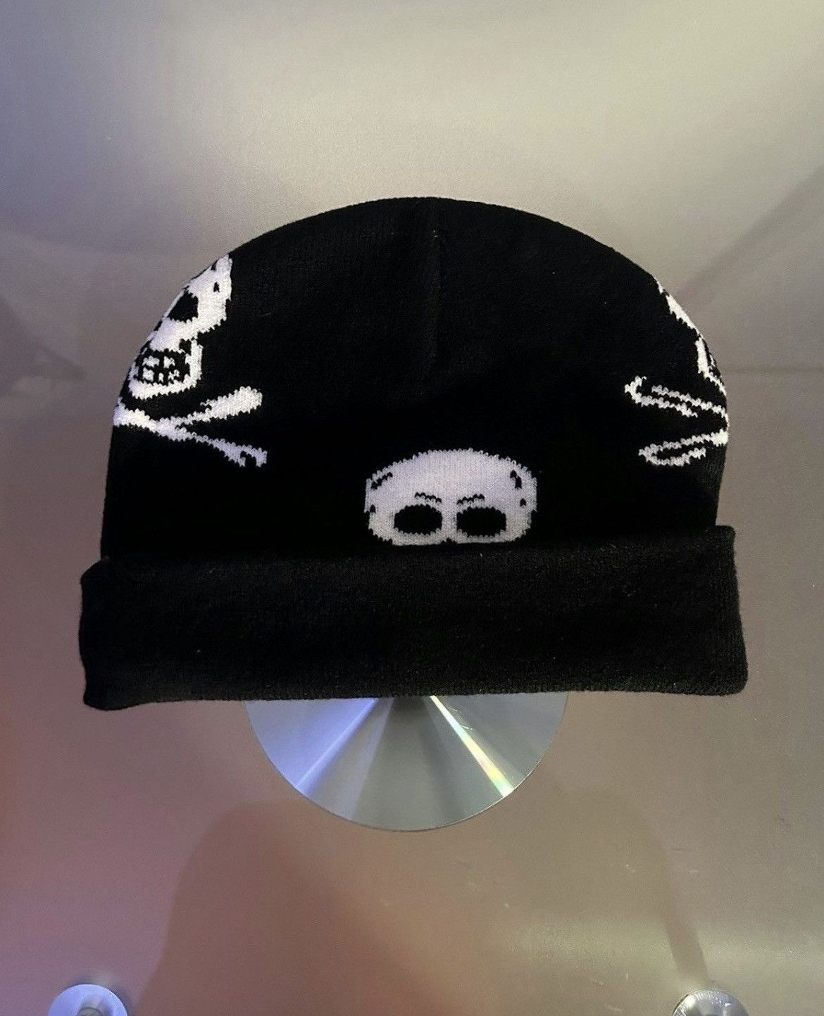 Japanese Brand × Vintage Y2K Skull Crossbone Beanie Size ONE SIZE - 2 Thumbnail