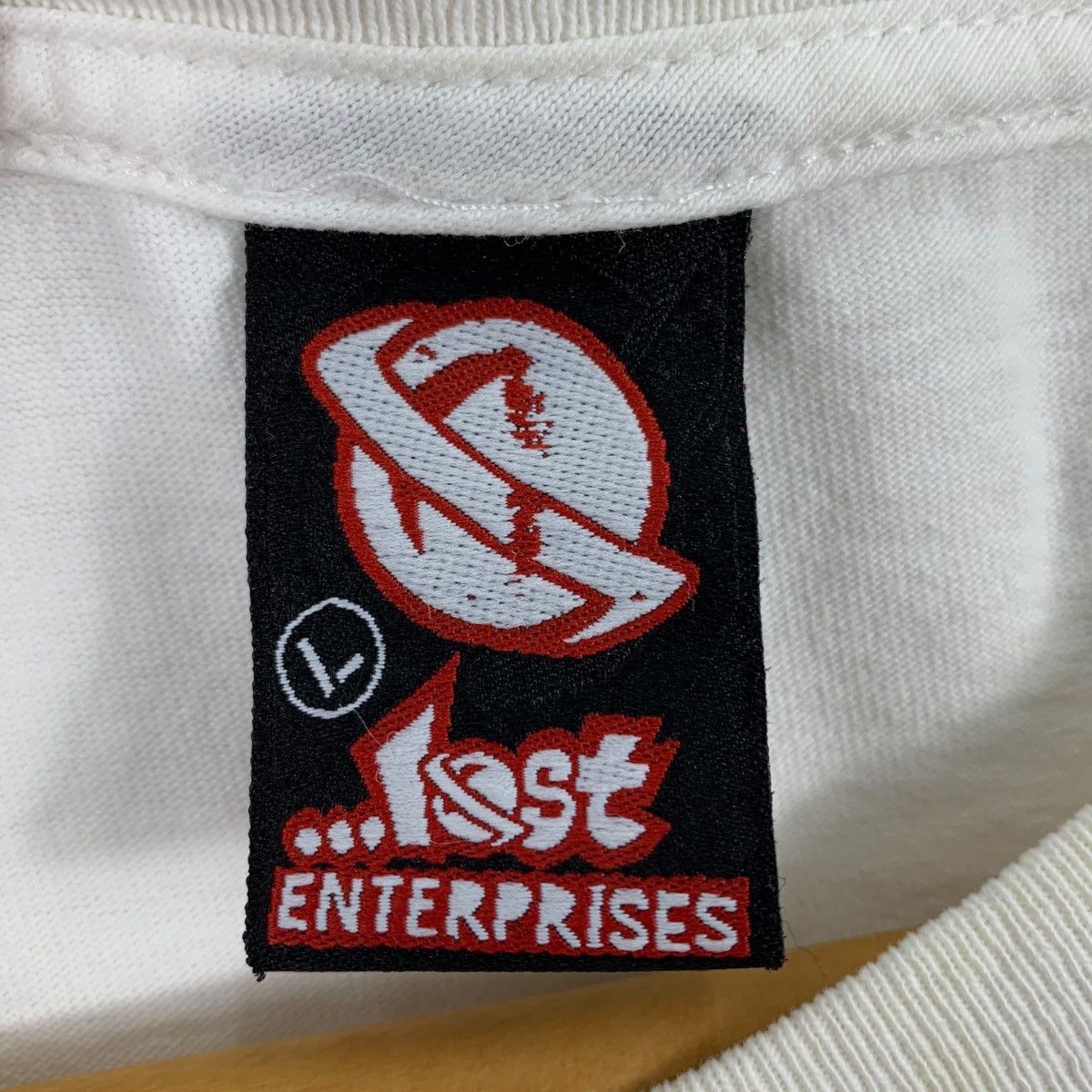 Lost Enterprises × Vintage Vintage 90s LOST Skateboard Streetwear Logo Print Shirt Size US L / EU 52-54 / 3 - 7 Thumbnail