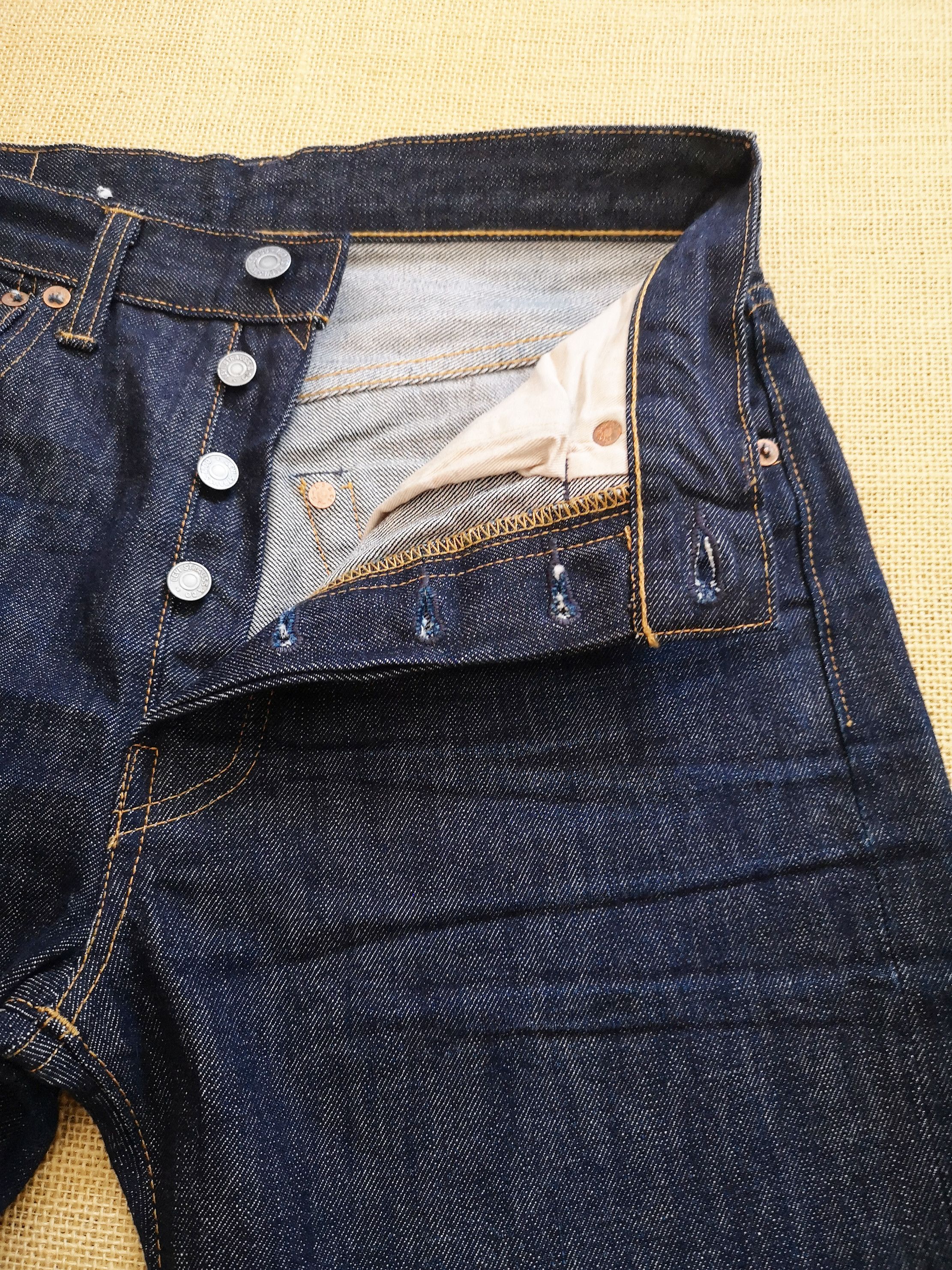 Levi's Vintage Clothing 501xx Jeans - 1947 Repro - Big E Selvedge - Made in USA Size US 28 / EU 44 - 9 Thumbnail