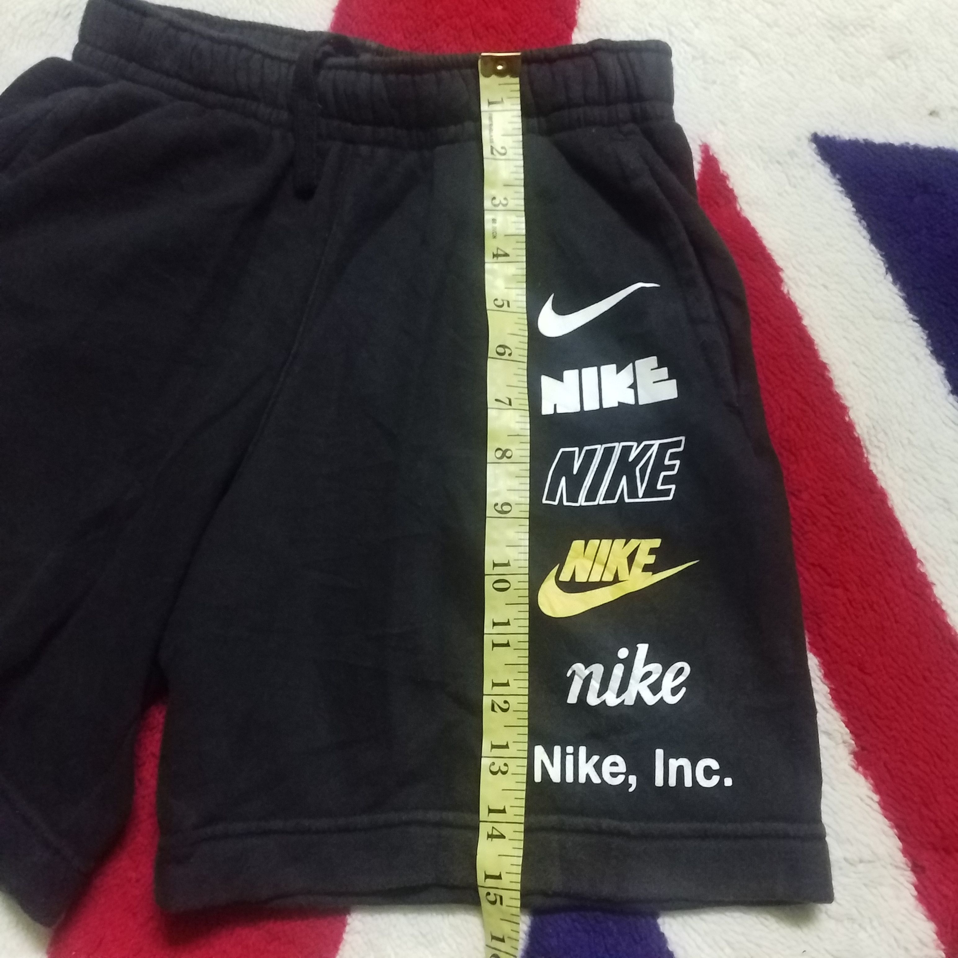 Nike NIKE SHORT Size US 26 / EU 42 - 2 Thumbnail