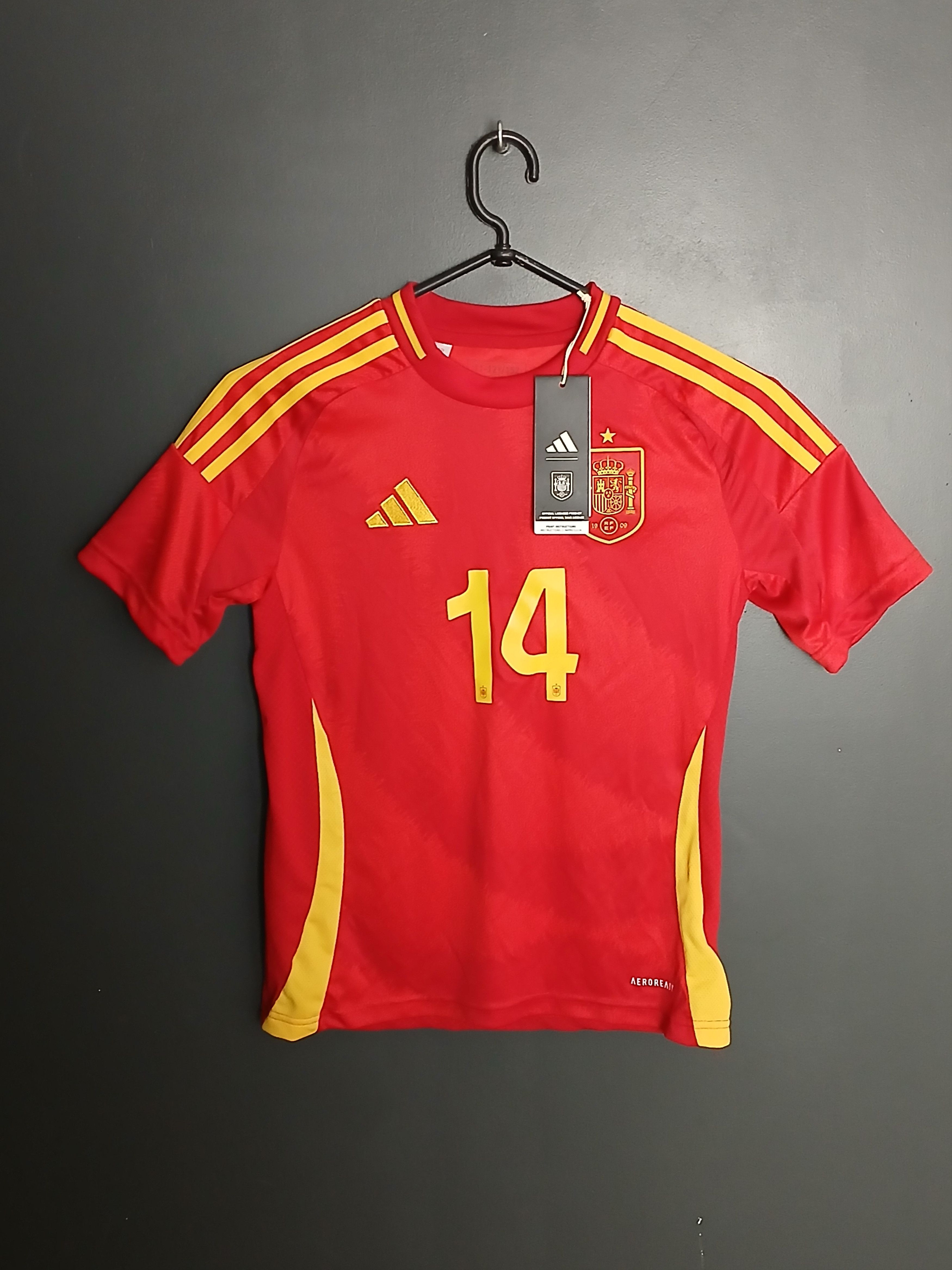 Adidas KIDS Spain National Football Team 24/25 Home Jersey T-Shirt Size US XS / EU 42 / 0 - 1 Thumbnail