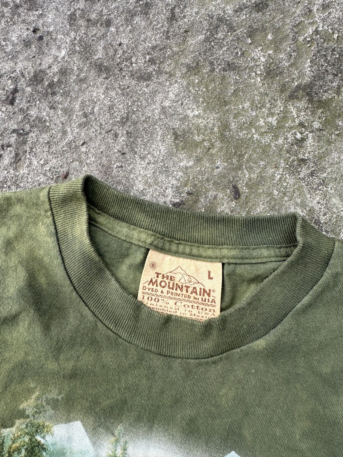 The Mountain The Mountain Elk 2001 Logo t-shirt Streetwear USA Rare L Size US L / EU 52-54 / 3 - 4 Thumbnail