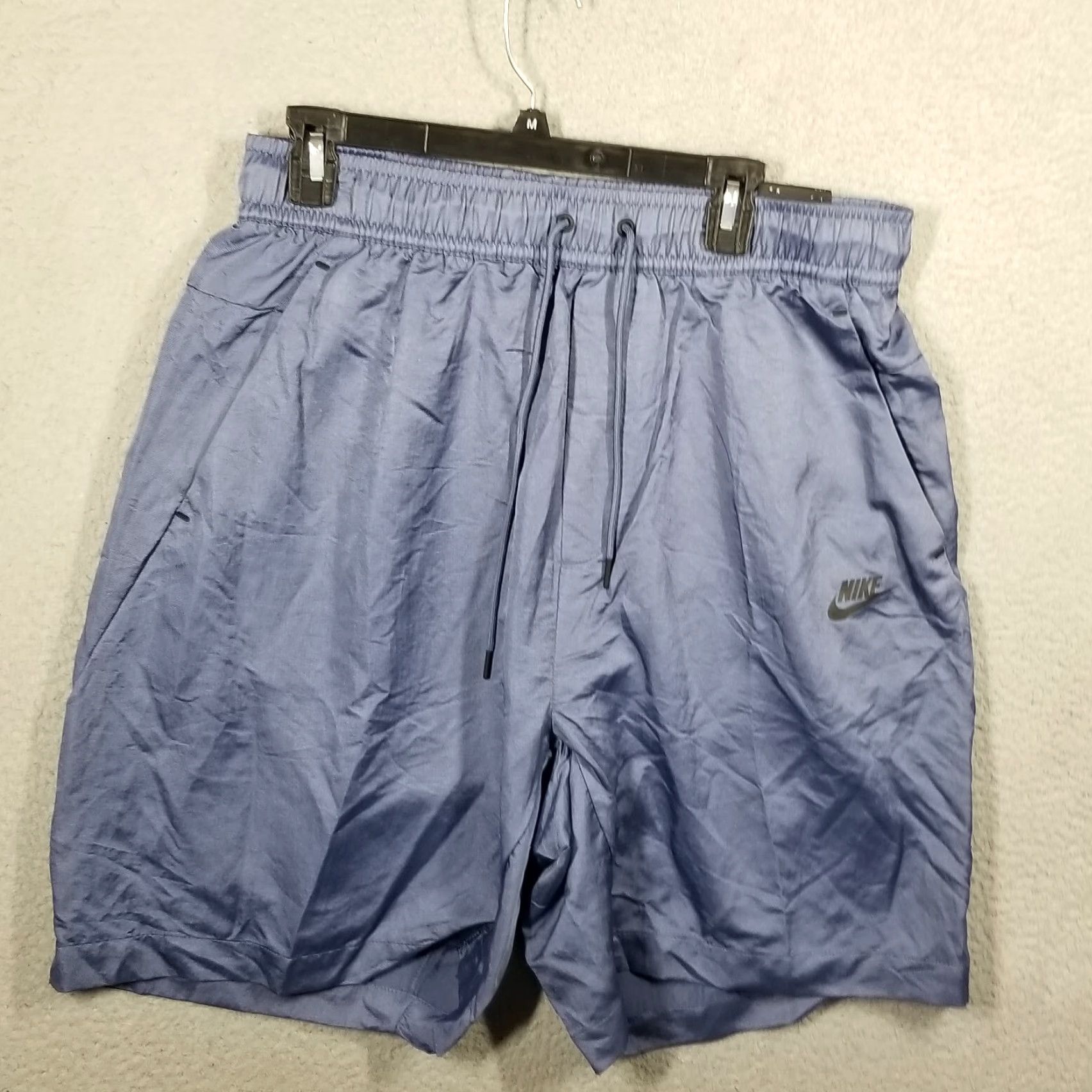 Nike Nike Sportswear Woven Shorts Men Large Blue Summit Knee Lenght AR3229-491 NEW Size US 33 - 2 Thumbnail
