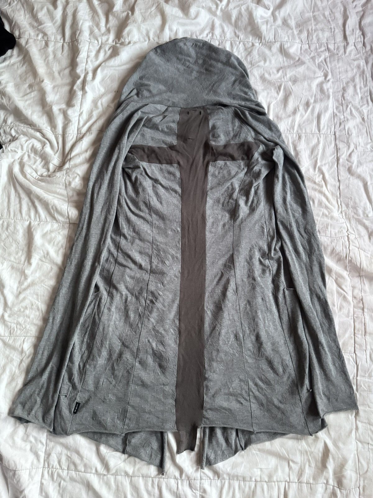 Le Grande Bleu (L.G.B.) L.G.B. Back Cross Hoodie Grey Size 0 (XS-S) Size US S / EU 44-46 / 1 - 1 Thumbnail