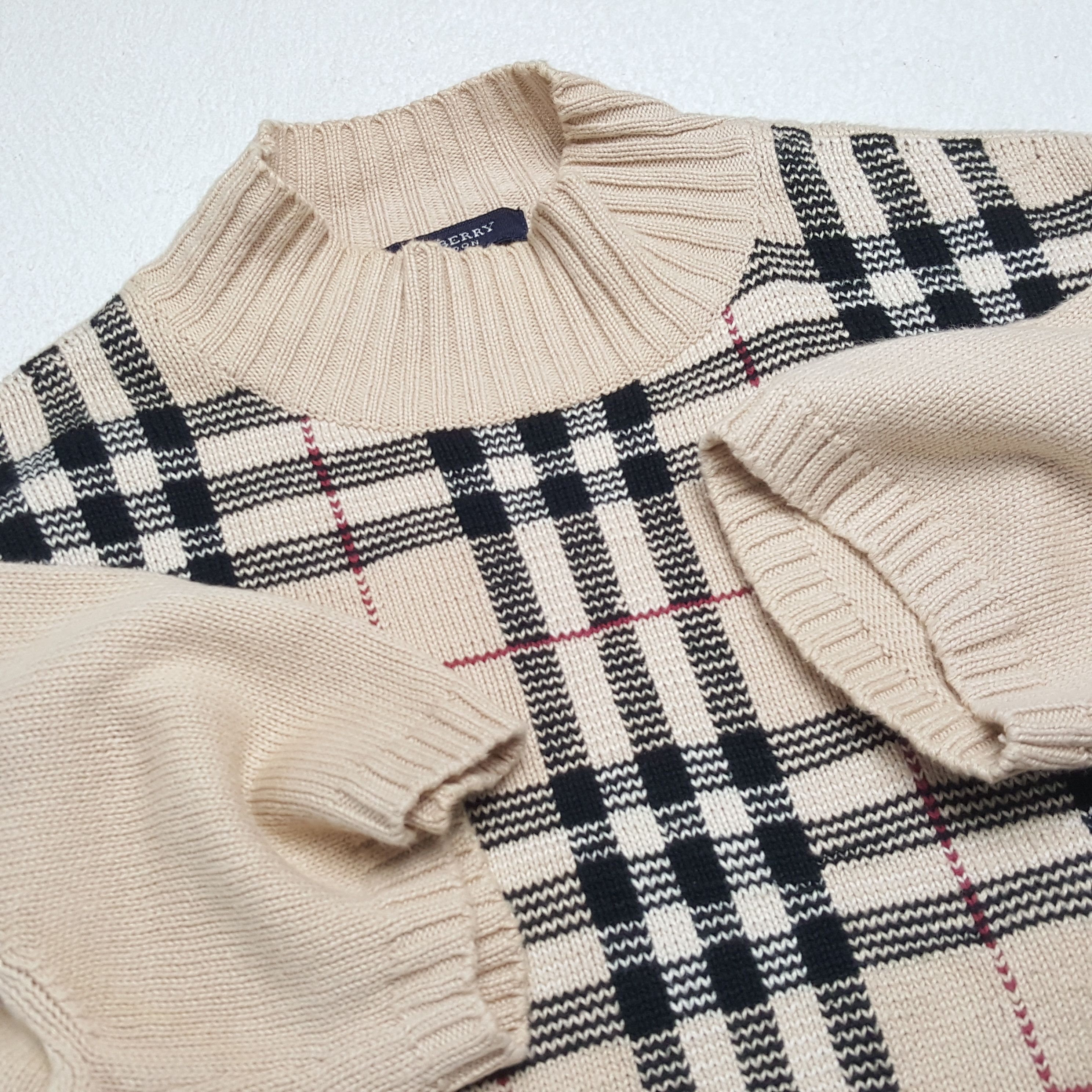 Burberry × Vintage BURBERRY LONDON Winter Style Nova Check Design Tshirt Size S / US 4 / IT 40 - 5 Thumbnail