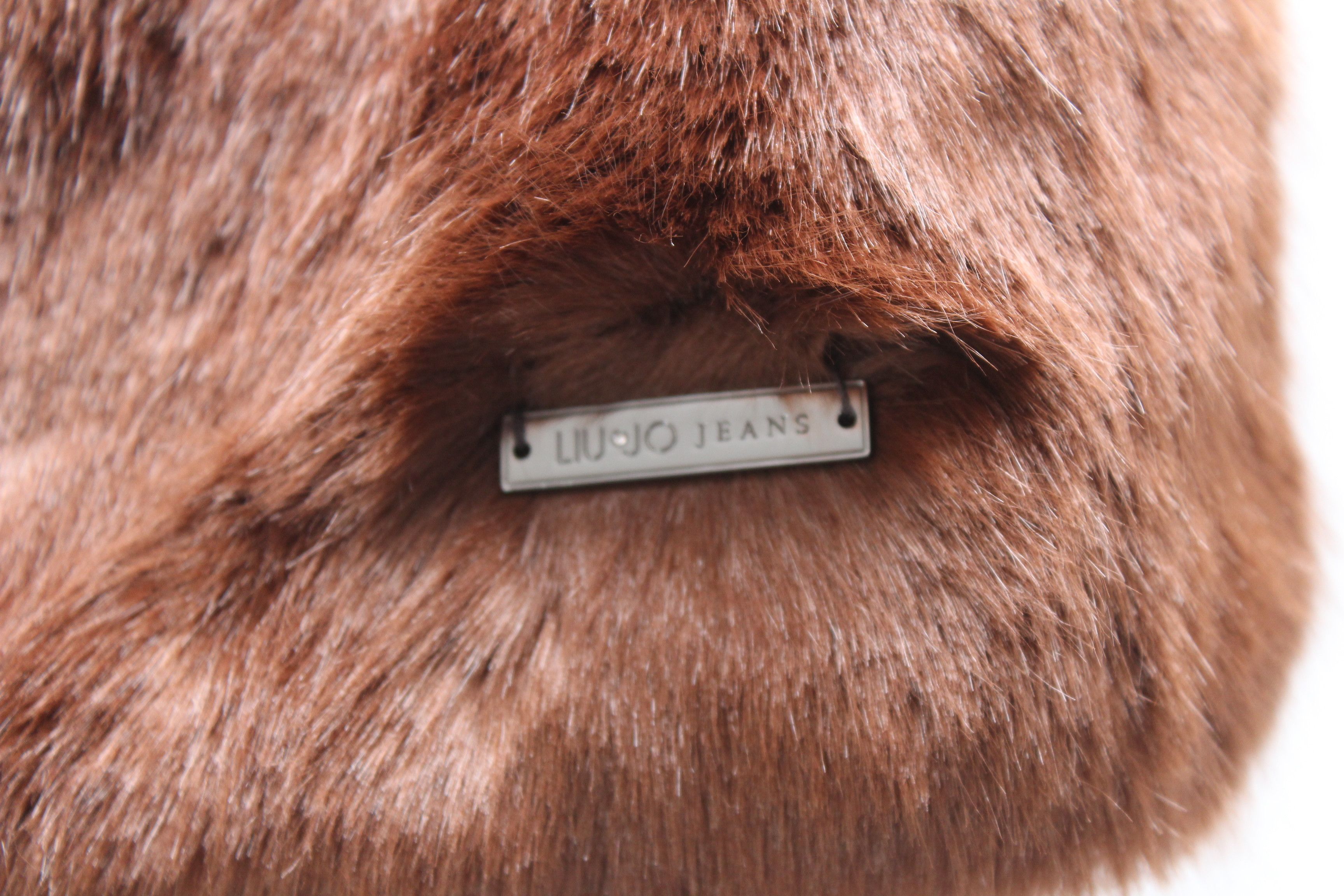Liu Jo Liu Jo Vest Fur Womens Size 40 Hype Rare Authentic Size S / US 4 / IT 40 - 4 Thumbnail