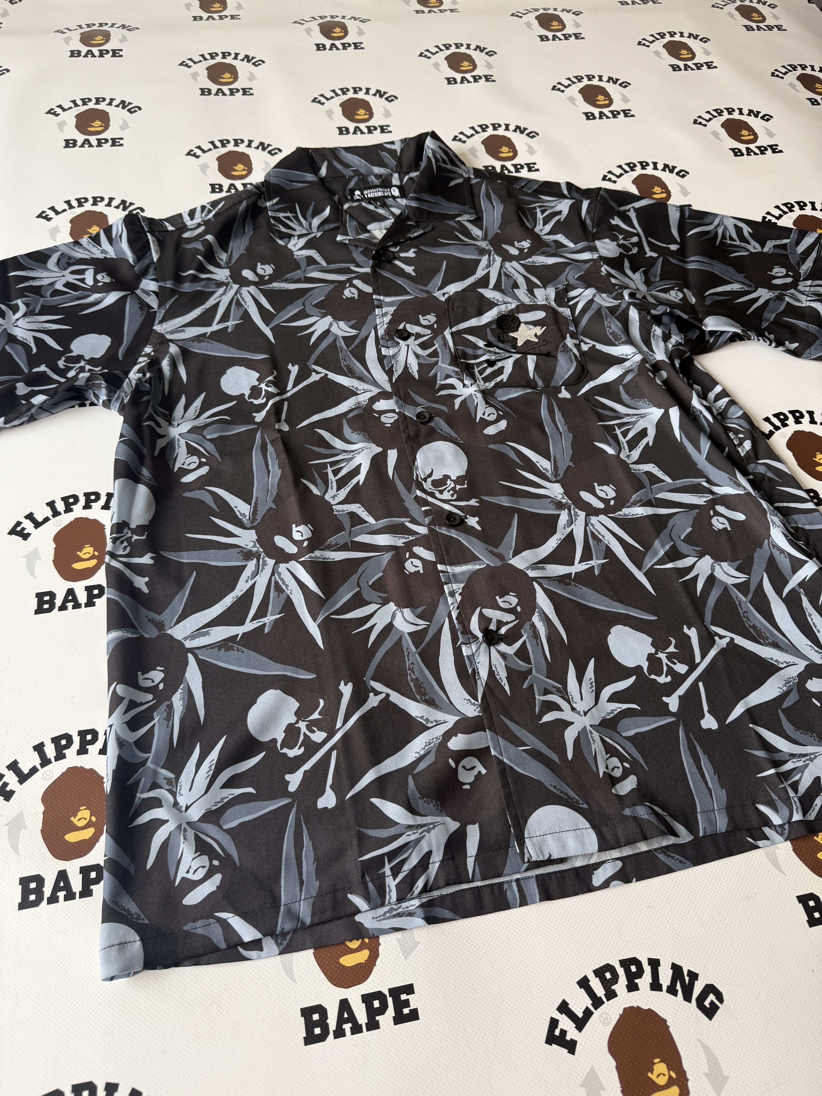 Bape BAPE X MMJ TROPICAL SKULL CAMO OPEN COLLAR SS SHIRTS 16TH Size US L / EU 52-54 / 3 - 4 Thumbnail