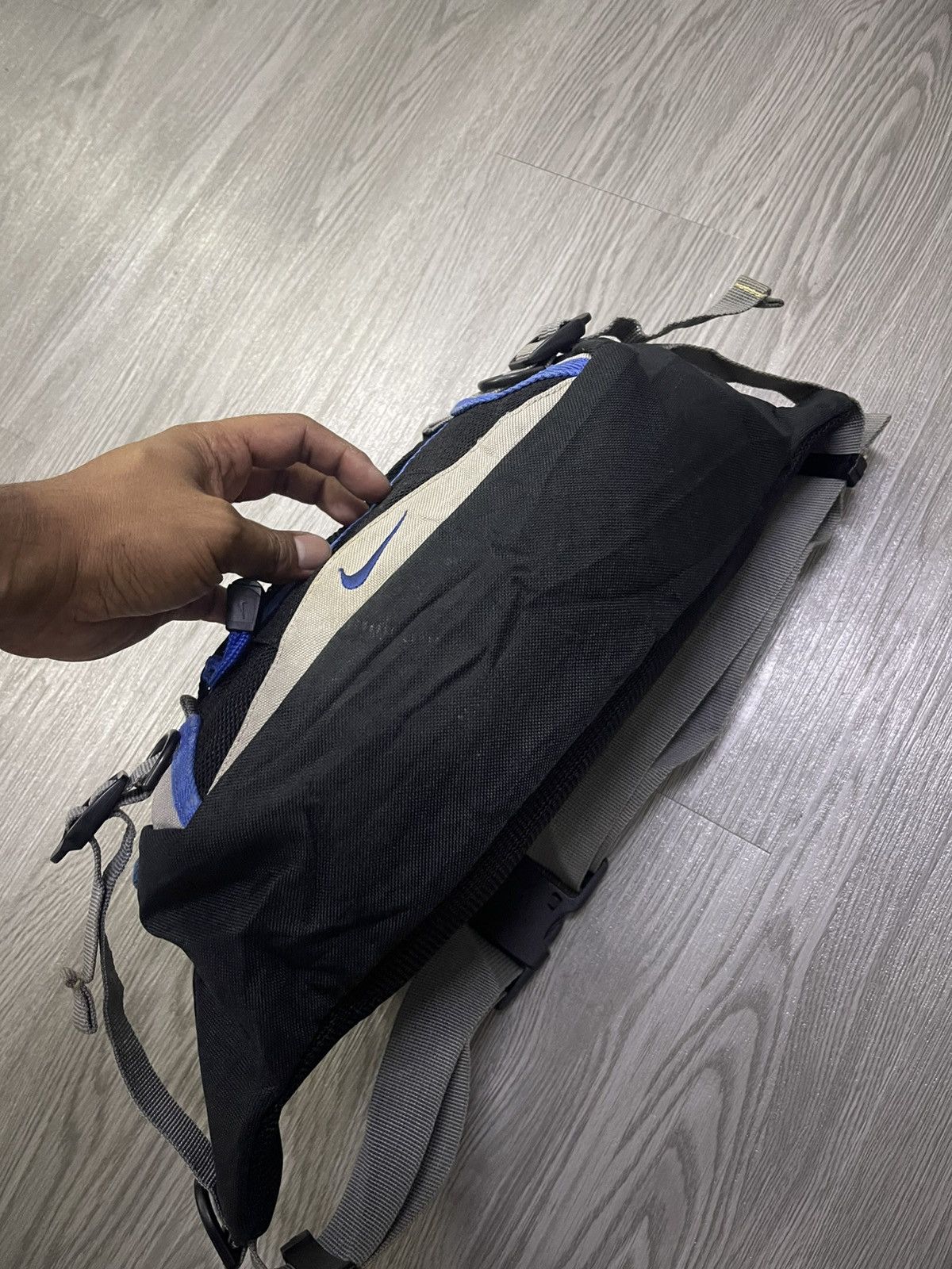 Nike Vintage Nike Fanny Bum Bag Size ONE SIZE - 9 Thumbnail