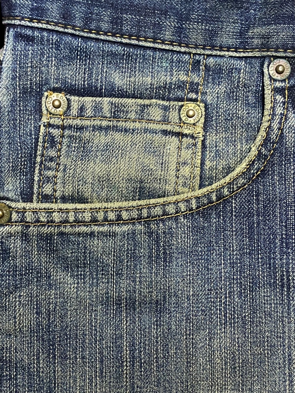 Edwin Japanese Brand Edwin Regular Mud Wash Distressed Jeans Size US 31 - 10 Thumbnail