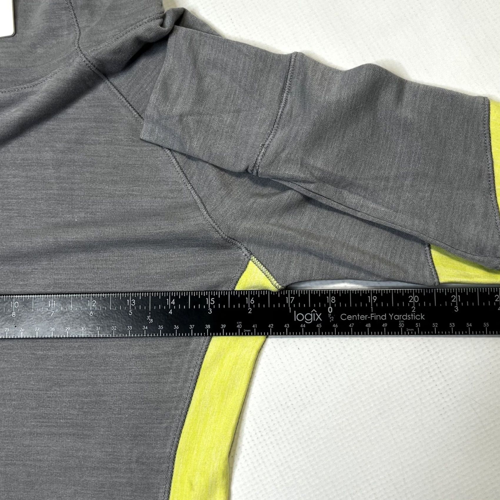 Footjoy FootJoy Womens Golf Hoodie Sweatshirt, Side Zip Pocket Size XS Gray Yellow NEW Size XS / US 0-2 / IT 36-38 - 7 Thumbnail