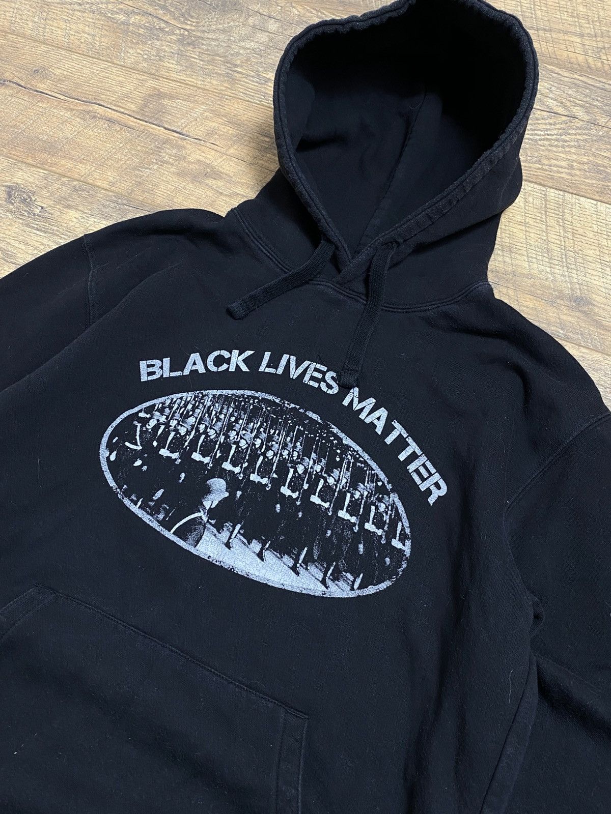 Russell Athletic Russell Athletic Black Lives Matter Graphic Hoodie - Size L Size US L / EU 52-54 / 3 - 2 Thumbnail