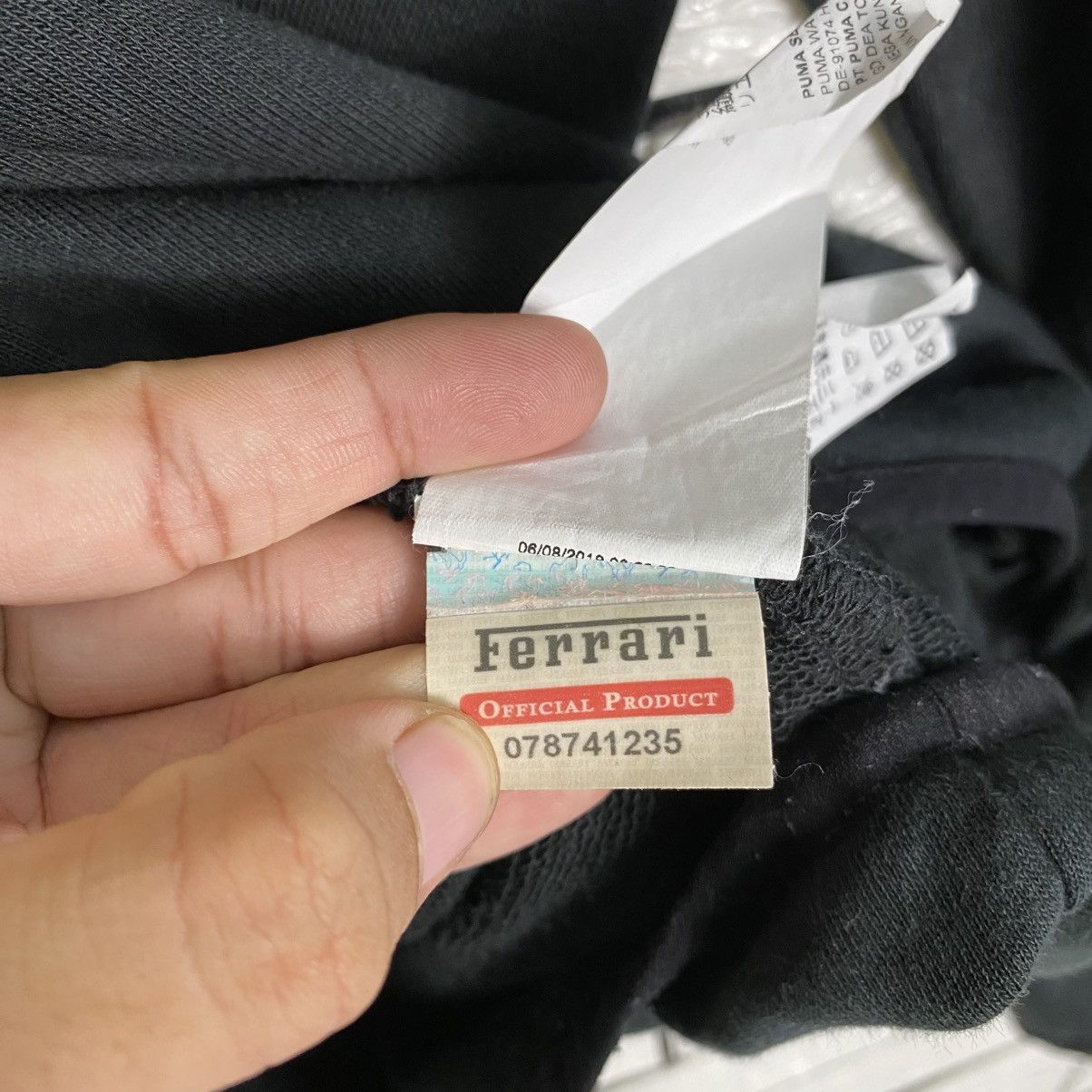 Japanese Brand Vintage Hoodie Pull Over Puma Ferrari Big Logo Size US L / EU 52-54 / 3 - 21 Thumbnail