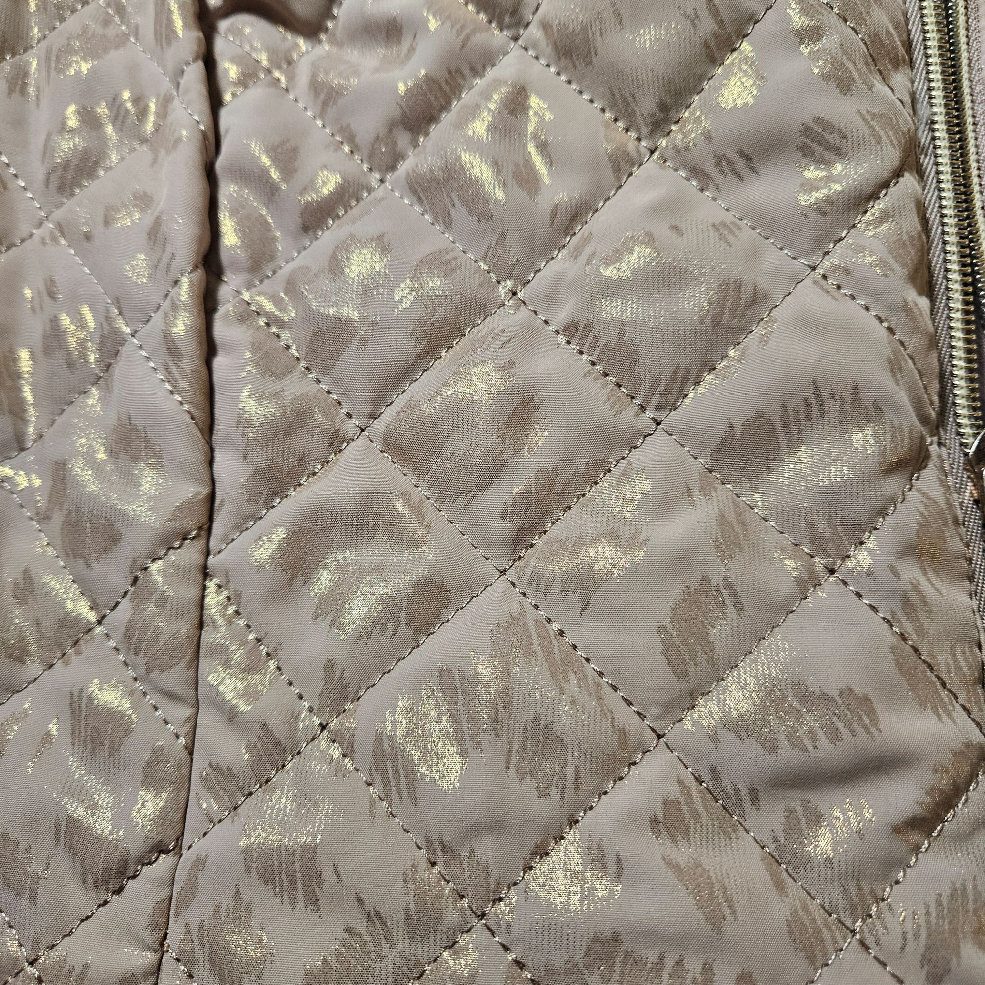 Other Onque Casual Women’s Quilted Vest Gold S Metallic Layering O Size S / US 4 / IT 40 - 6 Thumbnail