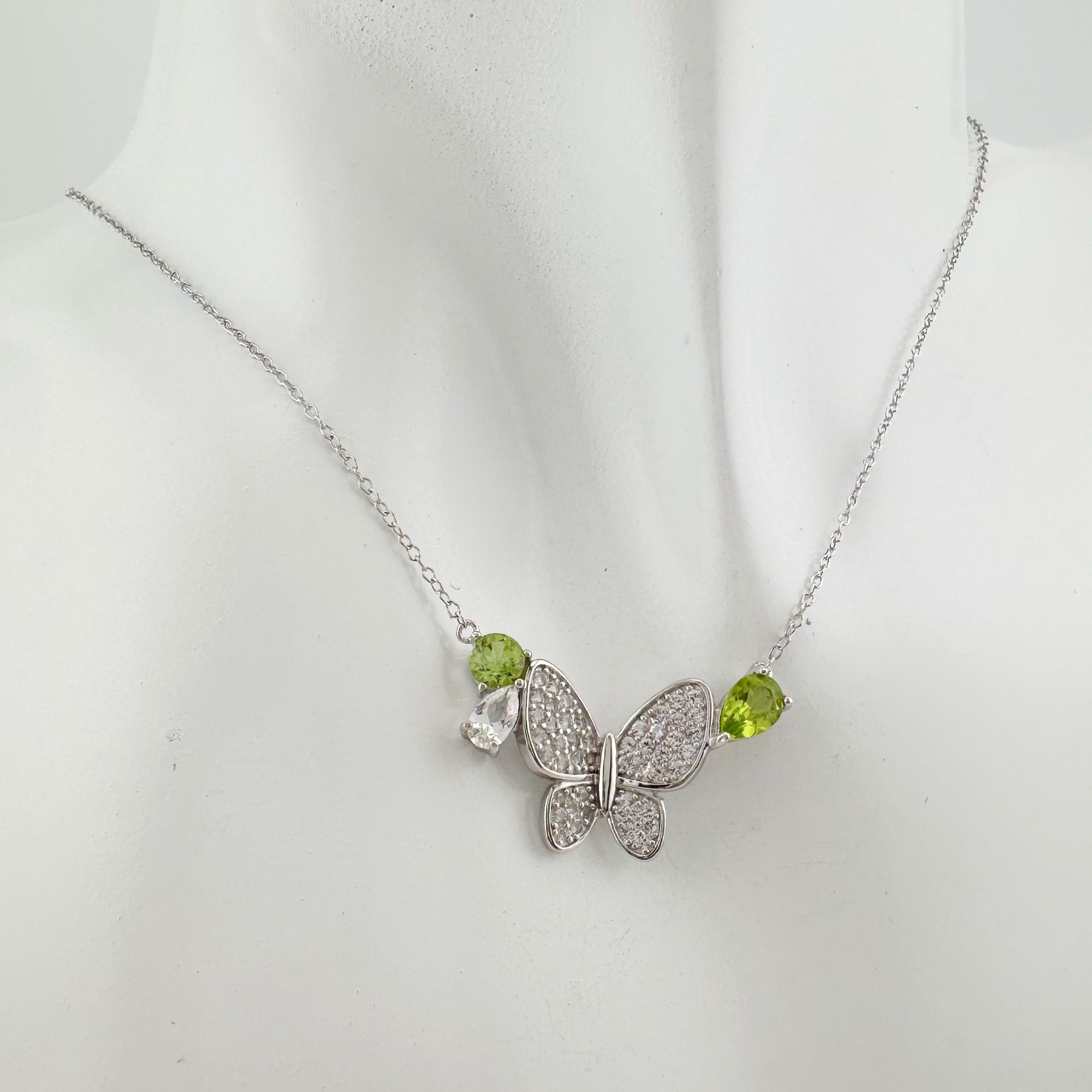 Other Natural Peridot Butterfly Necklace Size ONE SIZE - 6 Thumbnail
