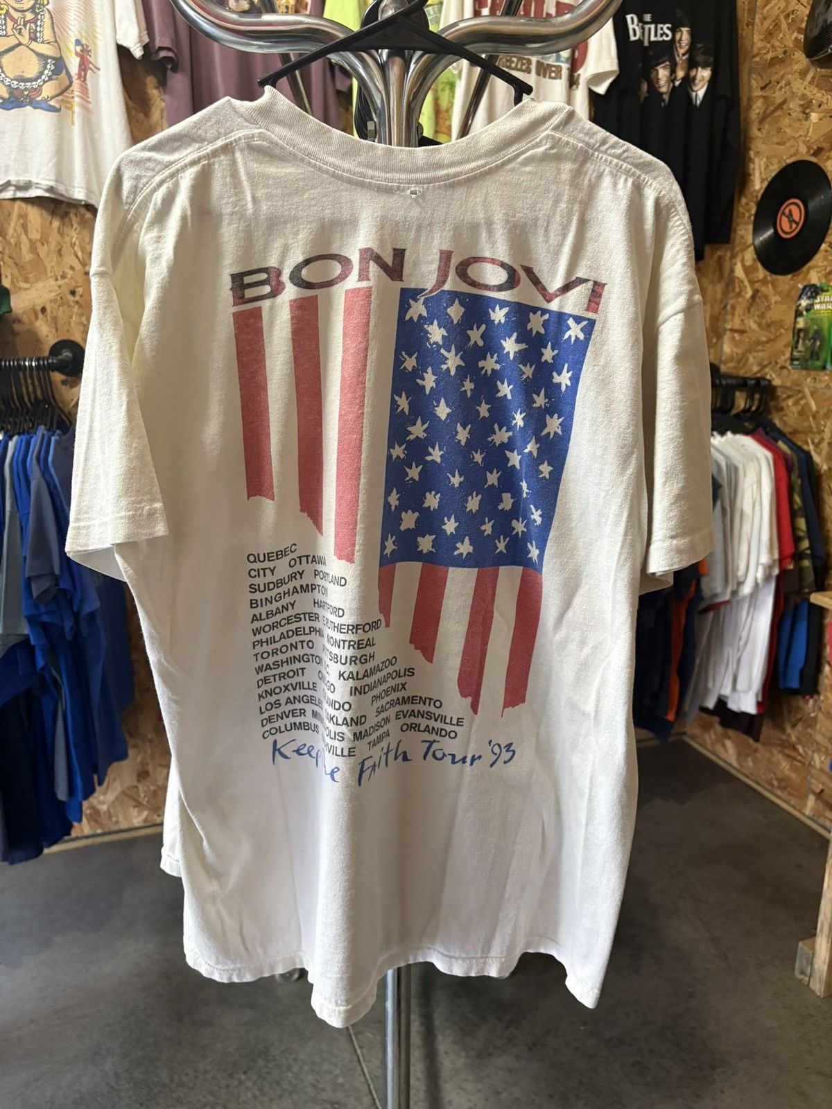 Band Tees 1993 Bon Jovi Keep The Faith Tour T-Shirt Size US XL / EU 56 / 4 - 2 Thumbnail