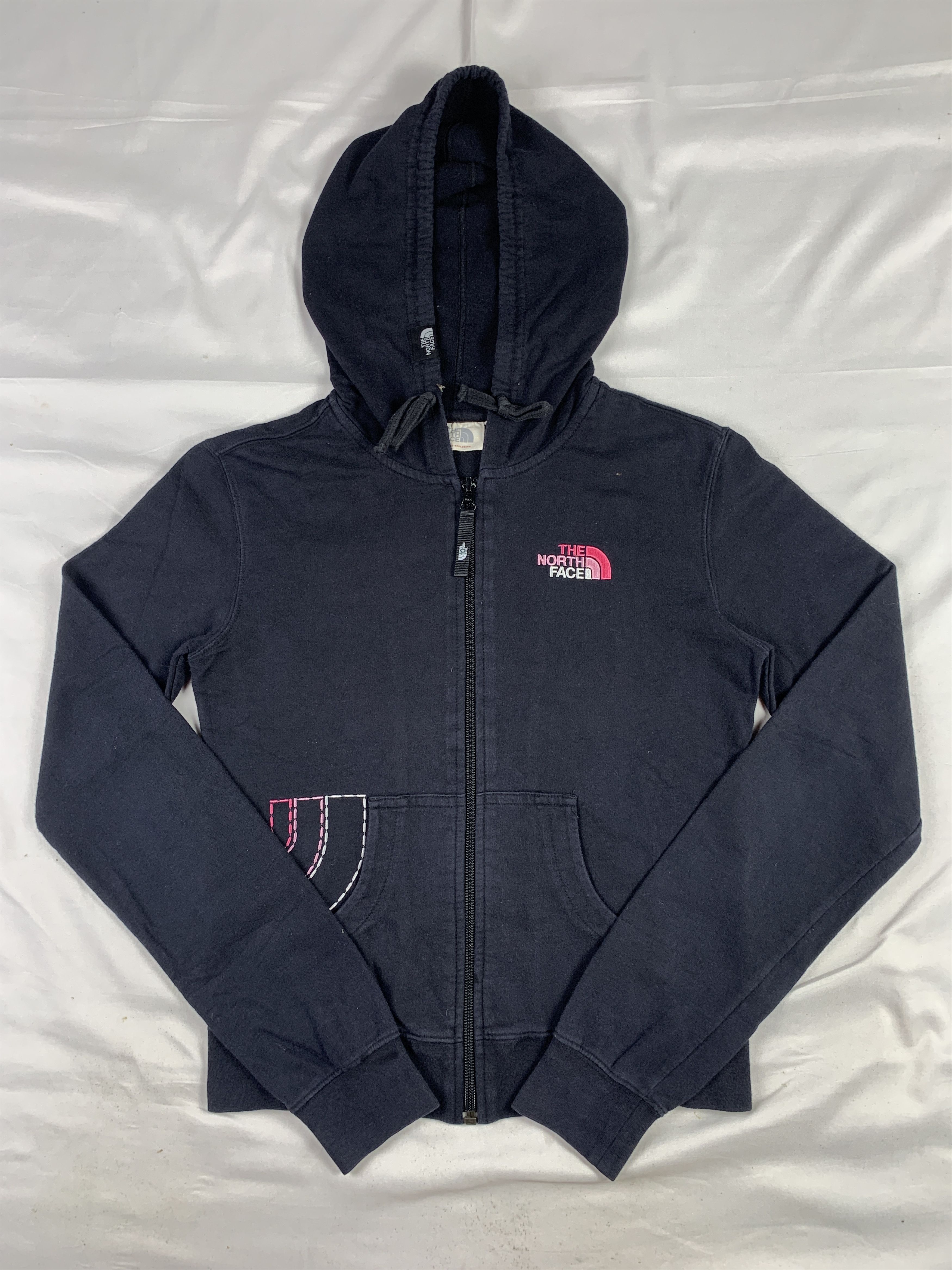 The North Face The North Face Black Embroidered Zip Hoodie (XS) Size XS / US 0-2 / IT 36-38 - 1 Thumbnail