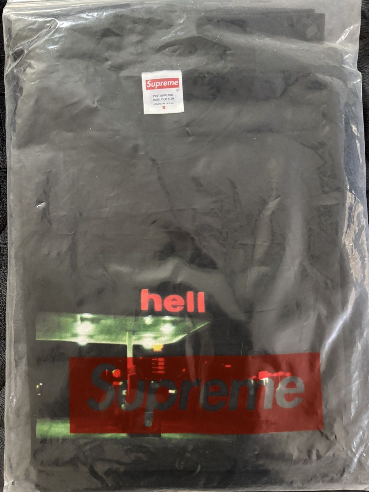 Supreme Supreme Tshirt Size US S / EU 44-46 / 1 - 1 Thumbnail
