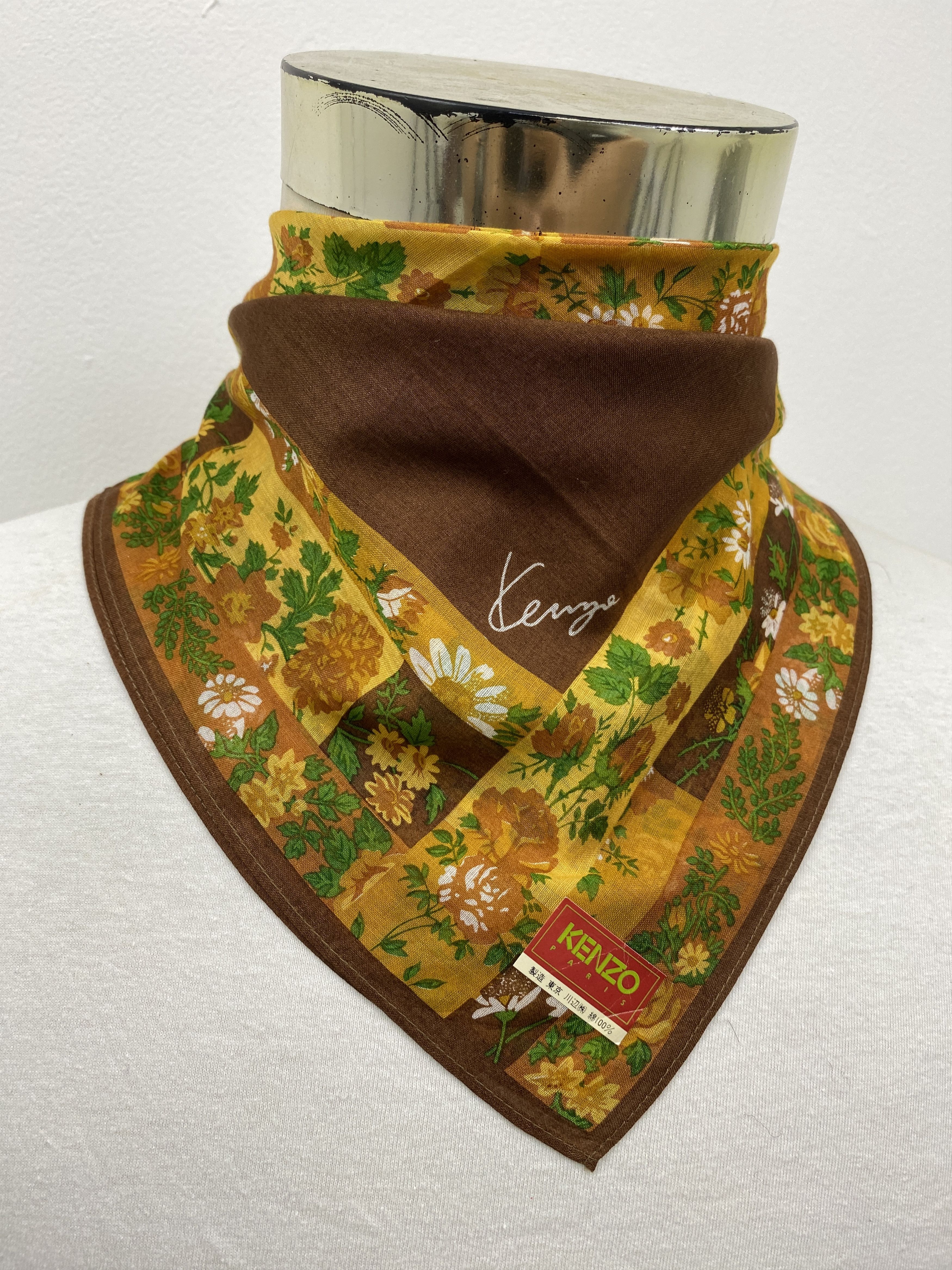 Kenzo Kenzo Handkerchief / Bandana / Neckerchief HKC0451 Size ONE SIZE - 1 Thumbnail