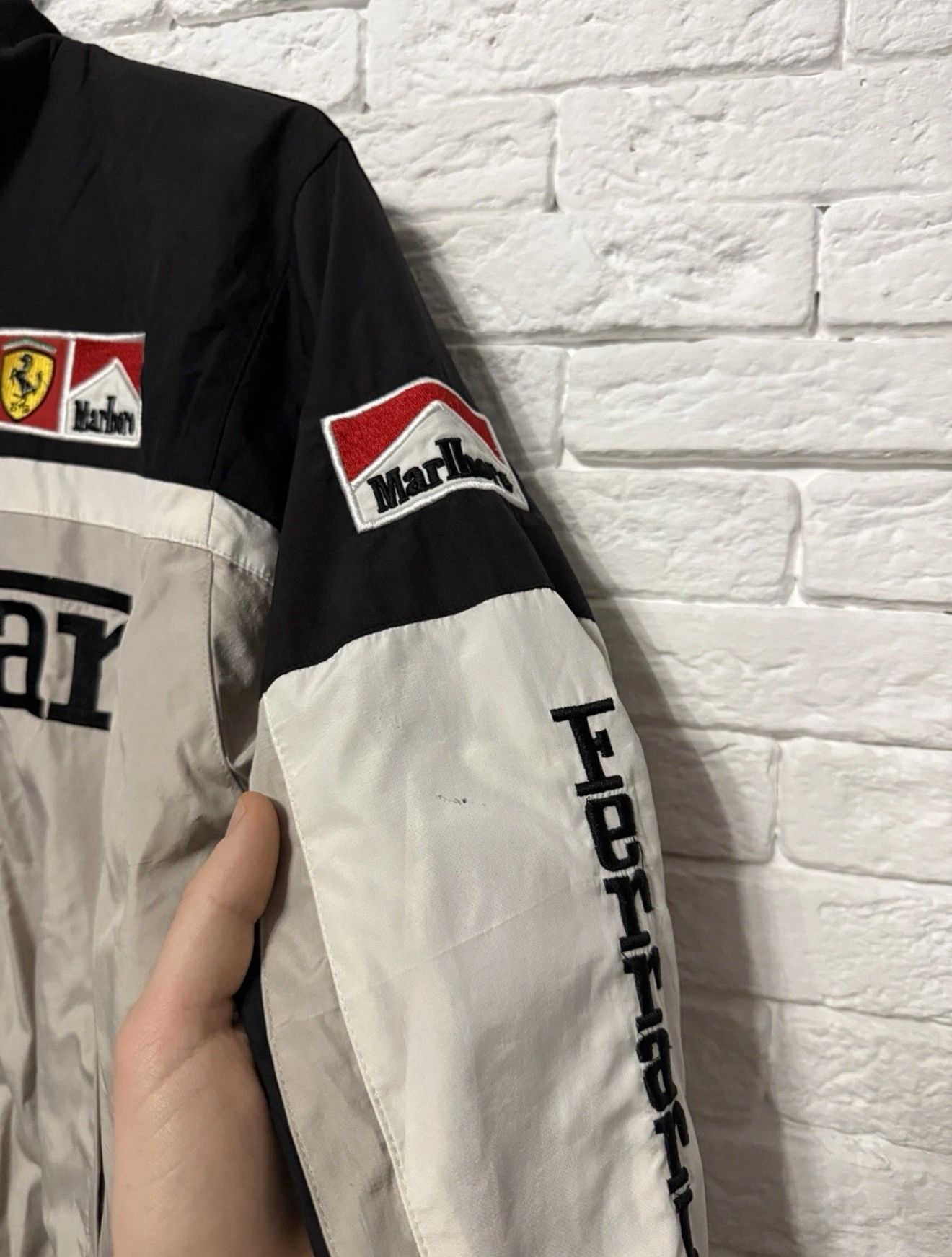 Ferrari Ferrari Racing Bomber Jacket Mallboro Vodafone Bridgestone Size US S / EU 44-46 / 1 - 3 Thumbnail