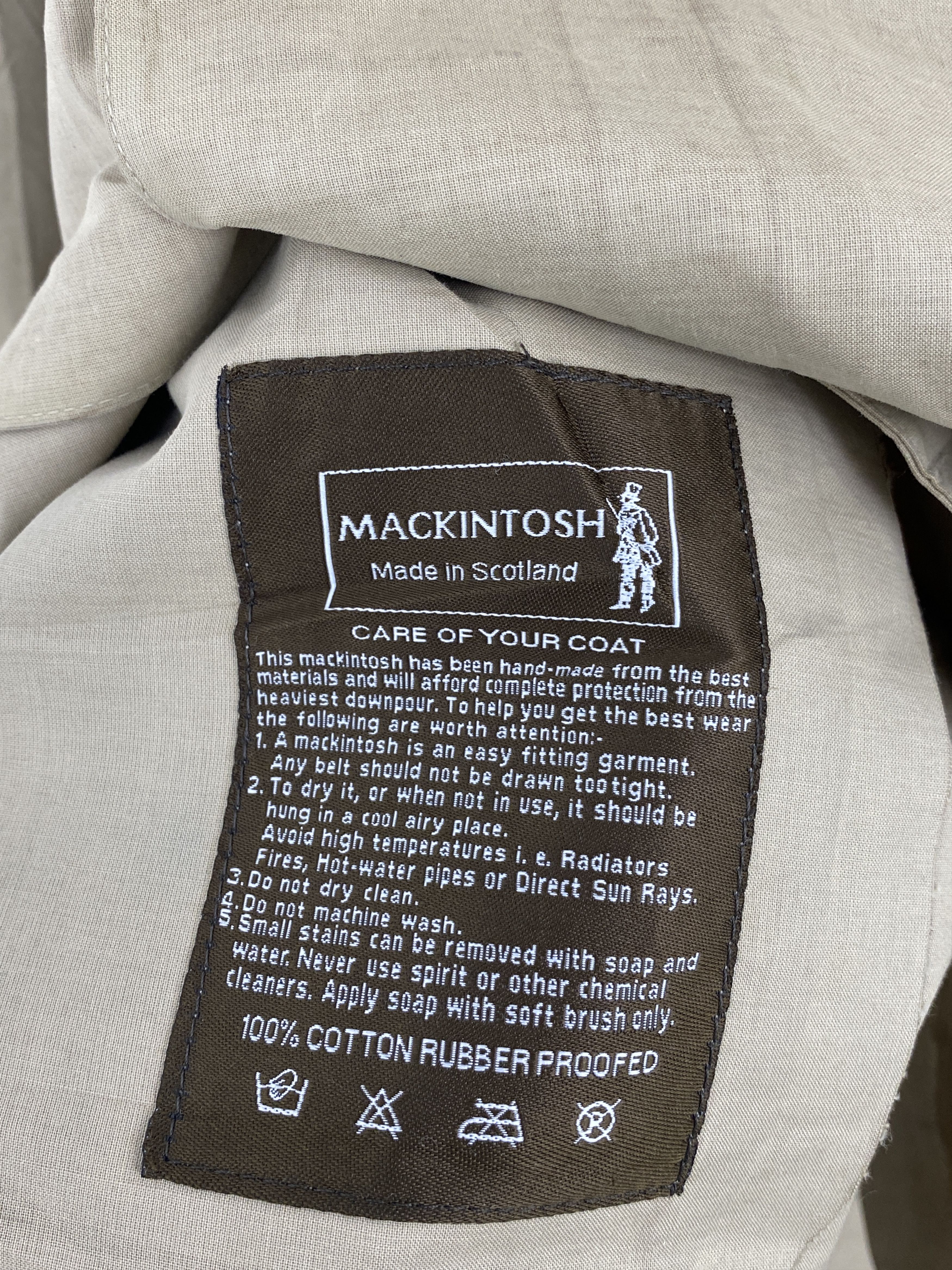 Mackintosh Vintage Mackintosh Made In Scottland Trench Coat J1940 Size US XXS / EU 40 - 6 Thumbnail