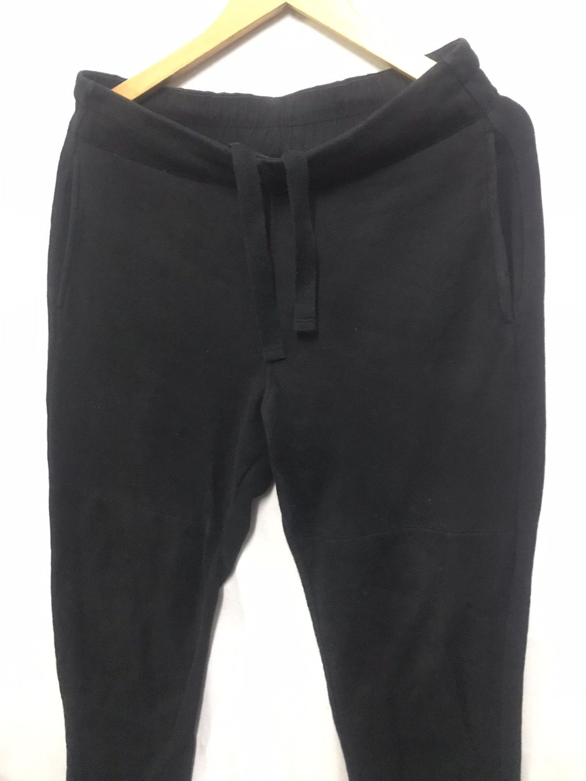 Lemaire × Uniqlo Uniqlo x Lemaire Men’s Black Joggers Size US 33 - 2 Thumbnail