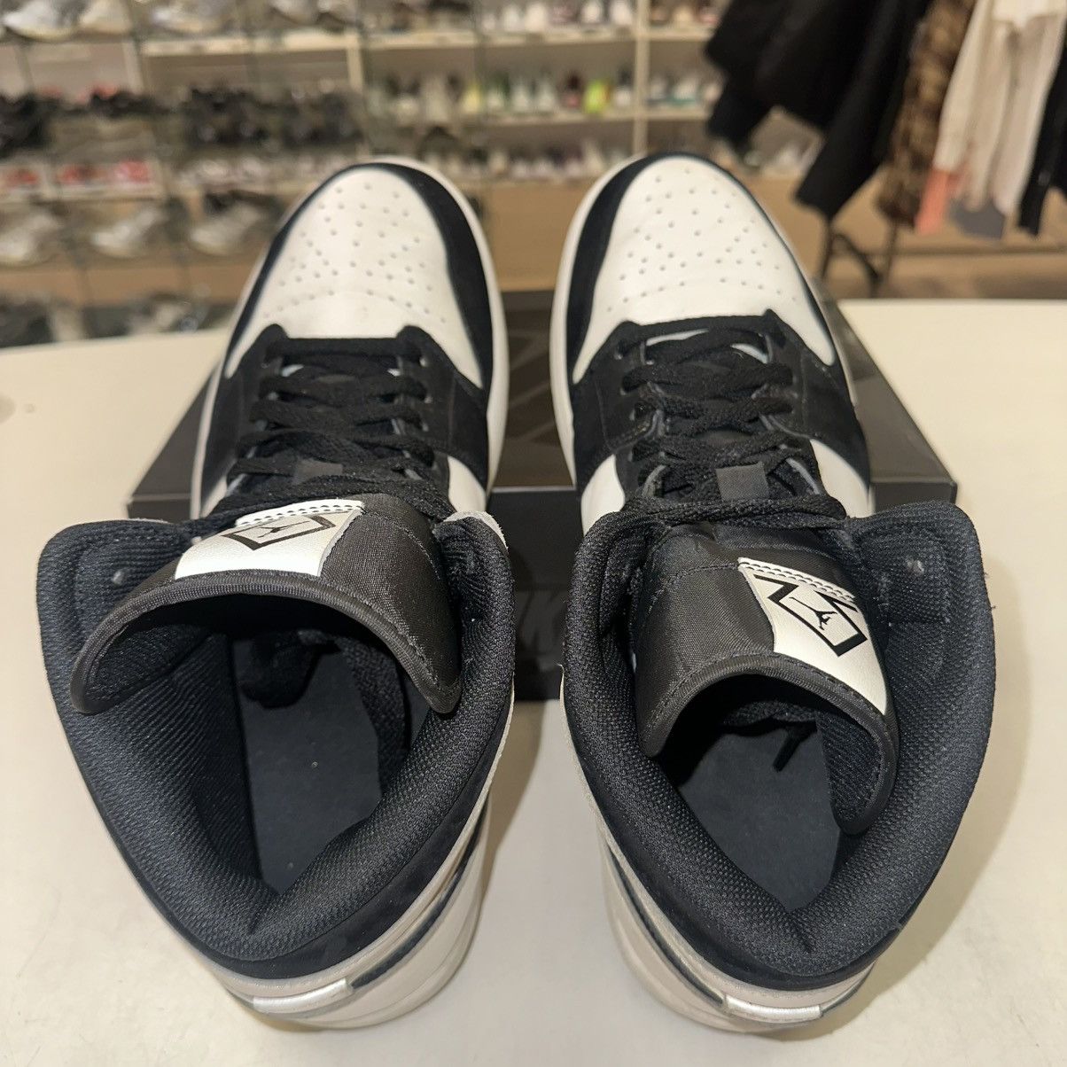Jordan Brand × Nike Size 14 - Nike Air Jordan 1 Mid SE Diamond (DH6933-100) Size US 14 / EU 47 - 3 Thumbnail
