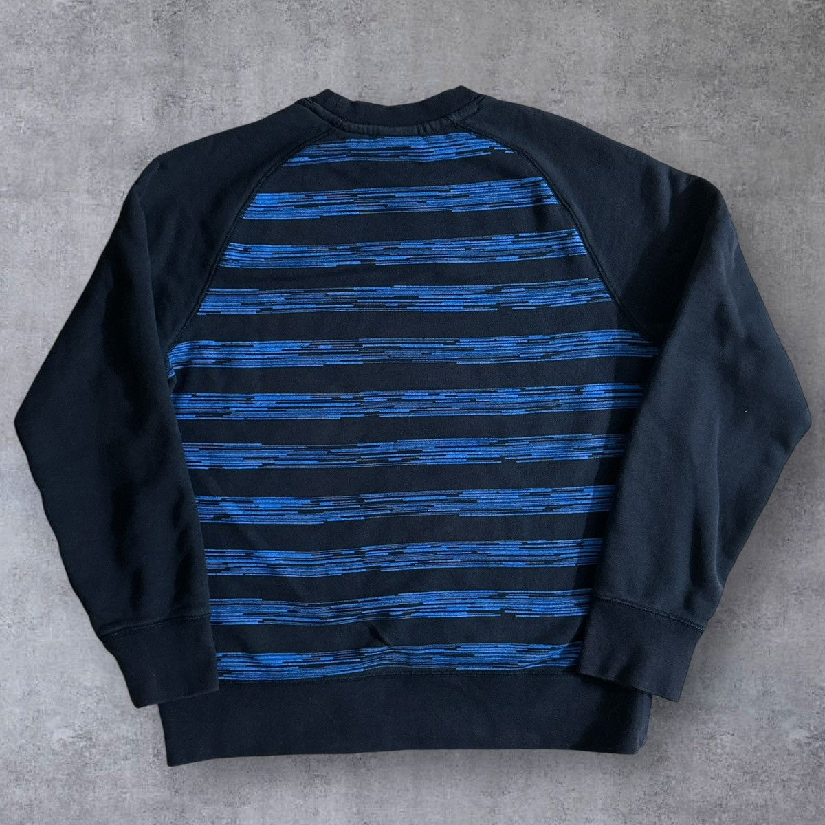 Nike Rare Nike Blue Striped Sweatshirt Size US M / EU 48-50 / 2 - 3 Thumbnail