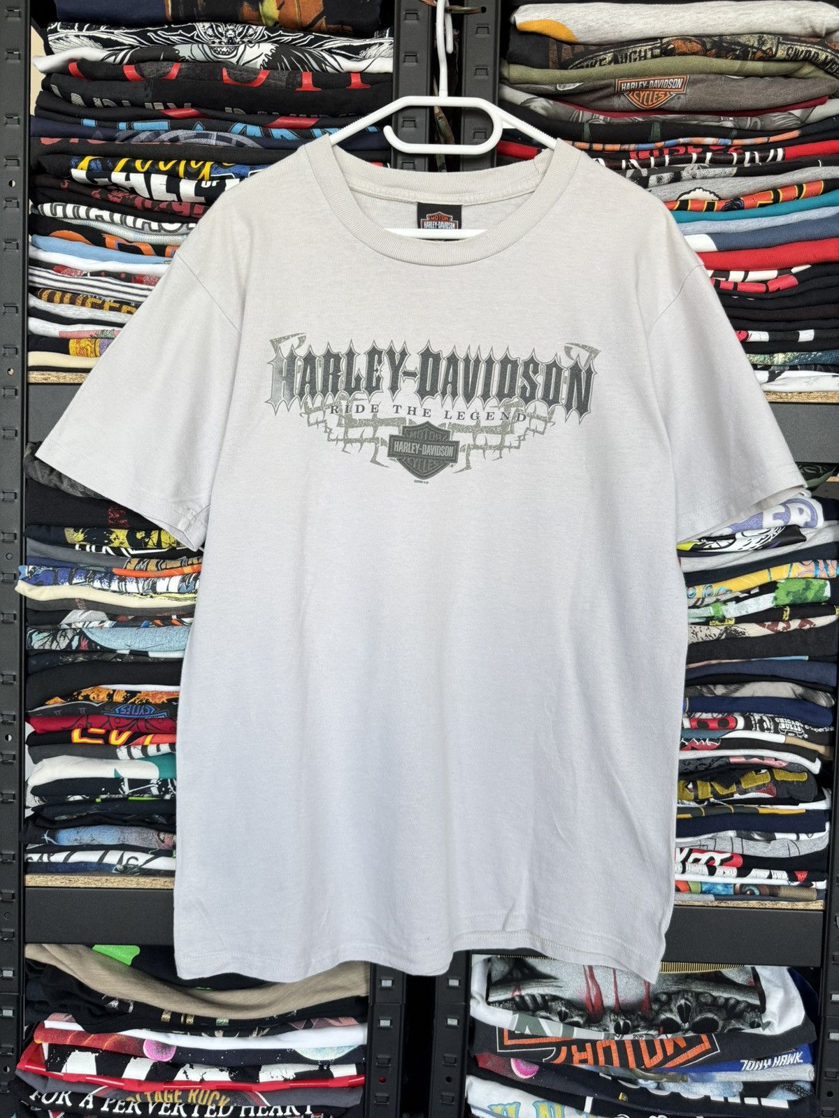 Harley Davidson Vintage 2008 Harley Davidson tee ride the legend Size US M / EU 48-50 / 2 - 1 Thumbnail