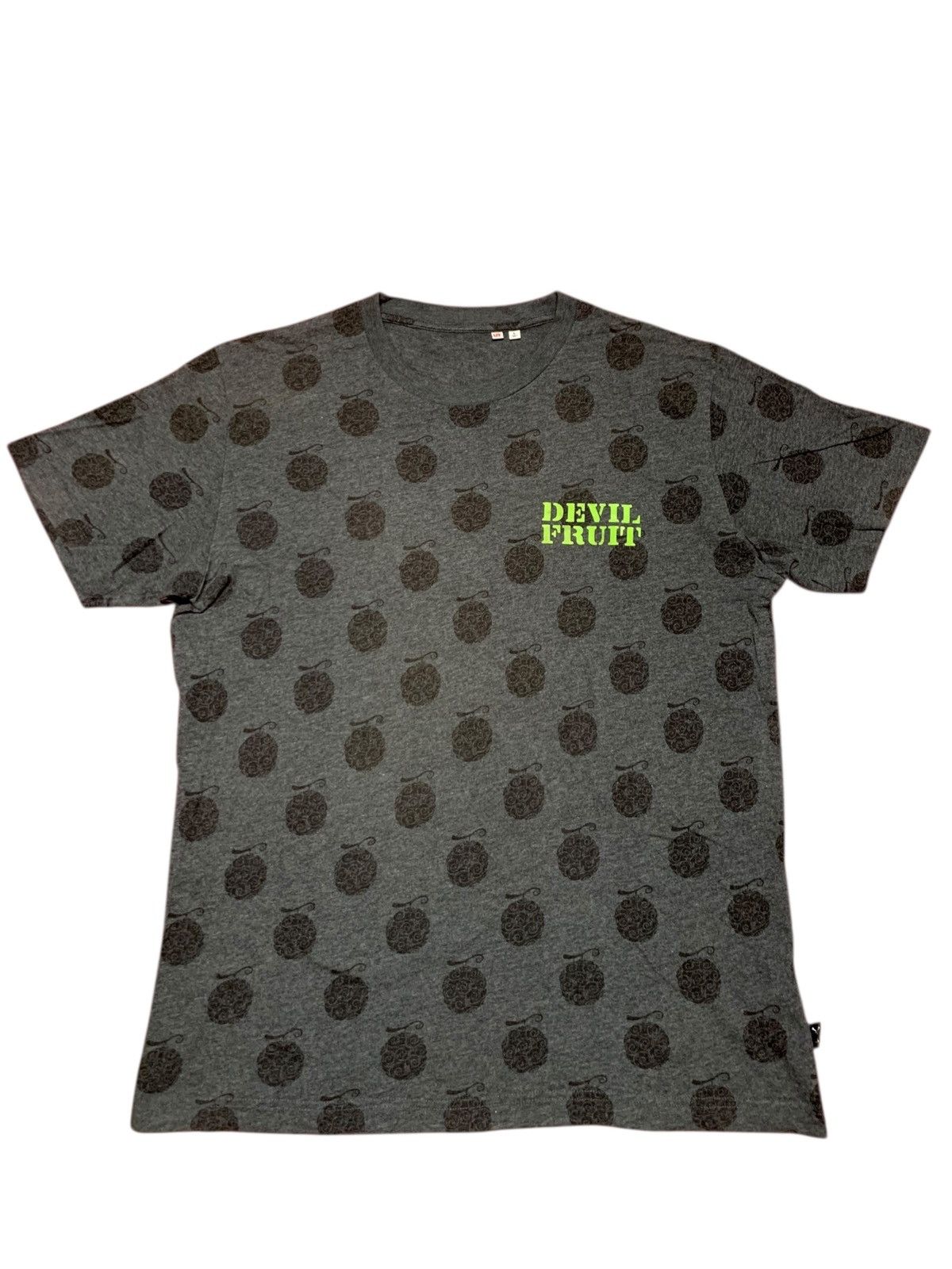 One Piece UNIQLO DEVIL FRUIT BY ONE PIECE Size US L / EU 52-54 / 3 - 1 Thumbnail