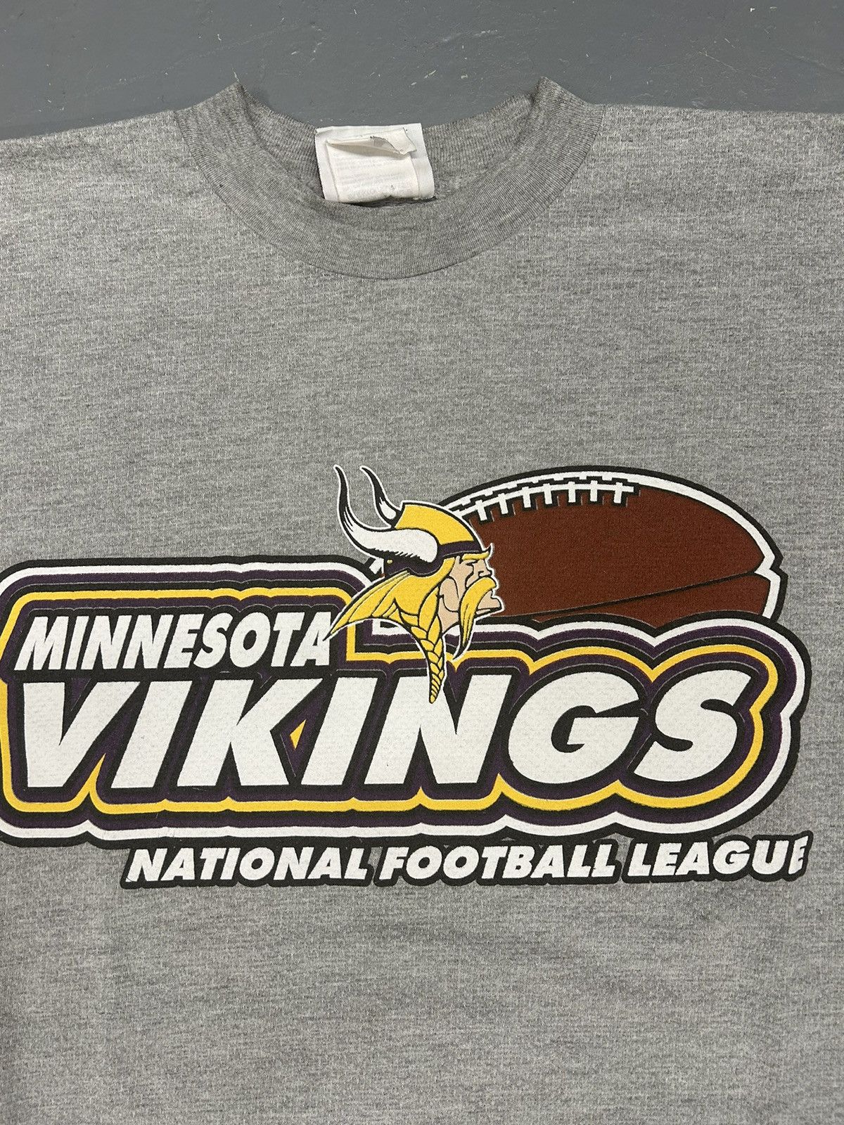 NFL Crazy Vintage 90s Essential Minnesota Vikings NFL Tee Shirt Size US L / EU 52-54 / 3 - 2 Thumbnail