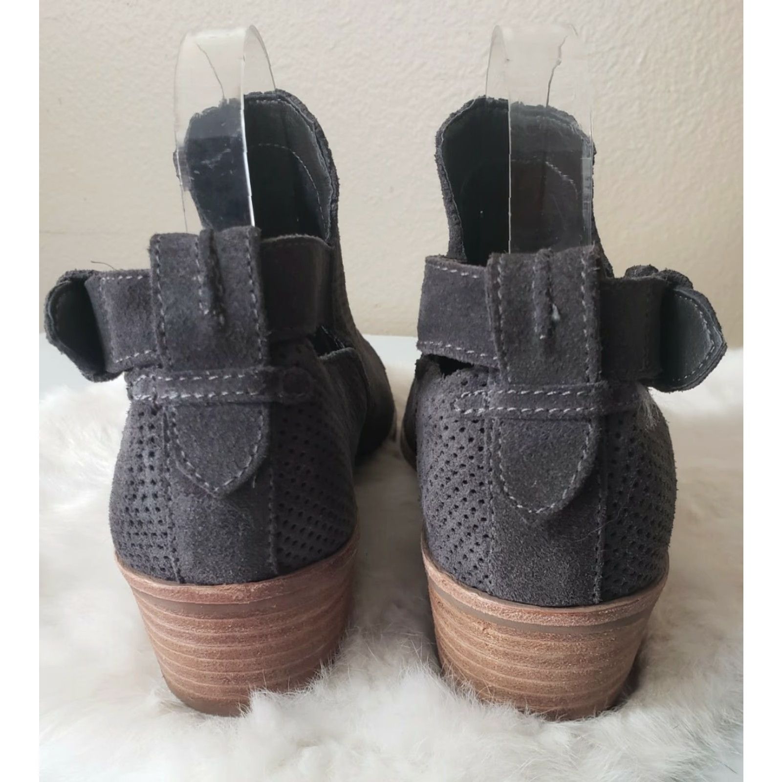 Dolce Vita Dolce Vita Kara Perforated Suede Ankle Booties-Size 9 Women's Bootie Gray Pointed Toe Casual 2" Heel Size US 9 / IT 39 - 4 Thumbnail