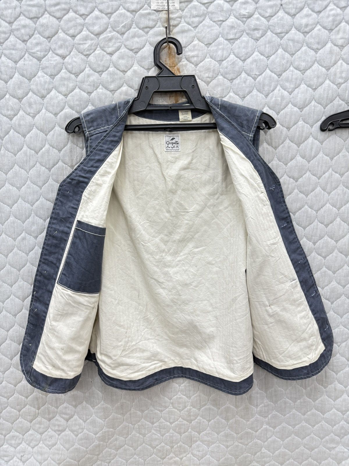 Hypebeast 🔥🔥🔥ARCHIVE CHIQUITA VEST Size US M / EU 48-50 / 2 - 7 Thumbnail