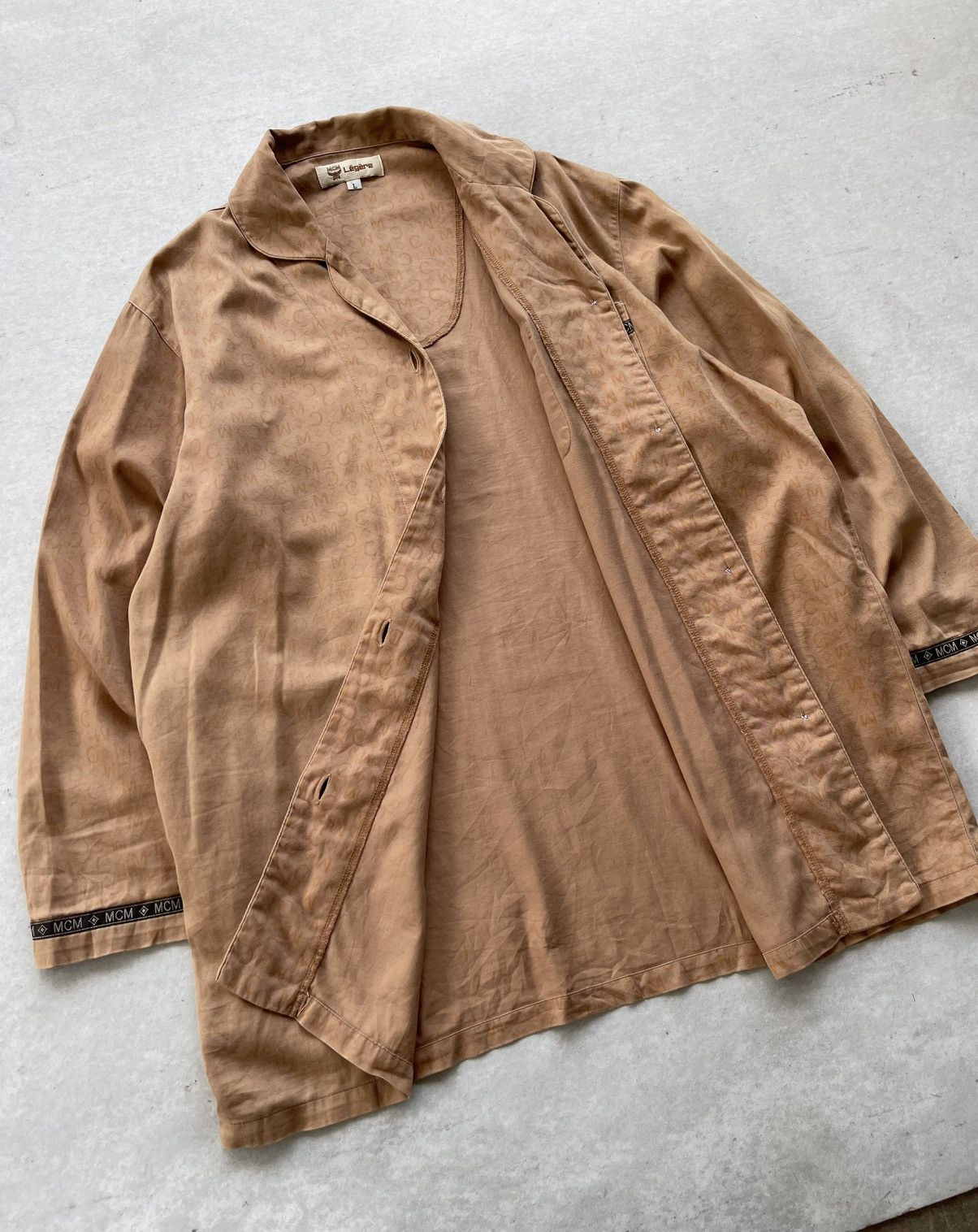 MCM 🔥VINTAGE MCM MONOGRAM BUTTON-UP LOUNGE SHIRT Size US L / EU 52-54 / 3 - 9 Thumbnail