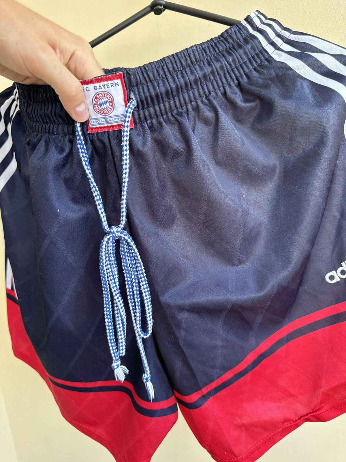 Vintage FC Bayern Munchen soccer shorts 90s vintage men’s M jersey Size US 32 / EU 48 - 5 Thumbnail