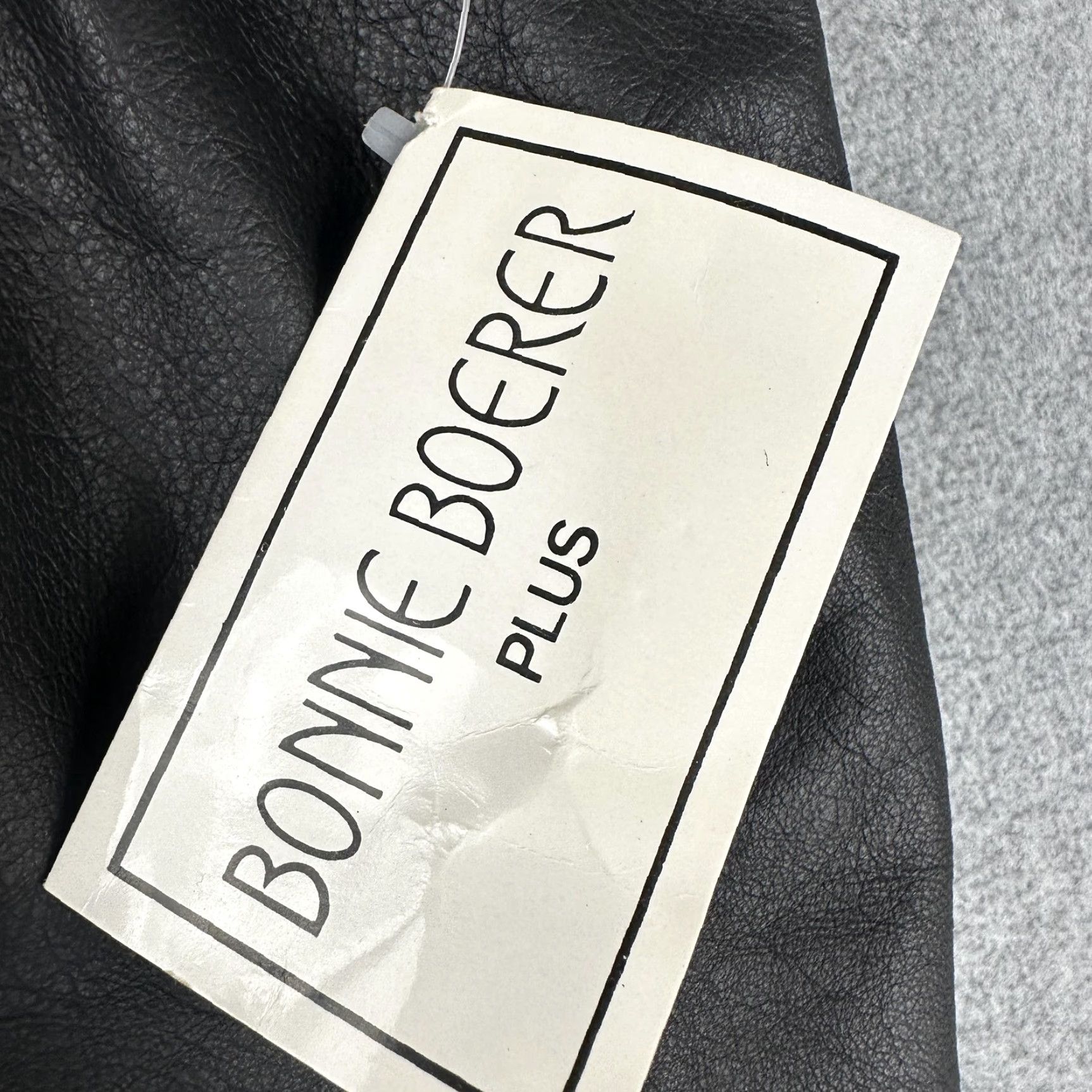Vintage VINTAGE Bonnie Boerer Plus Skirt Womens 3X Black Leather Elastic Waist Midi NWT 90s Slit Pencil Mens? Size 40" / US 18 - 3 Thumbnail