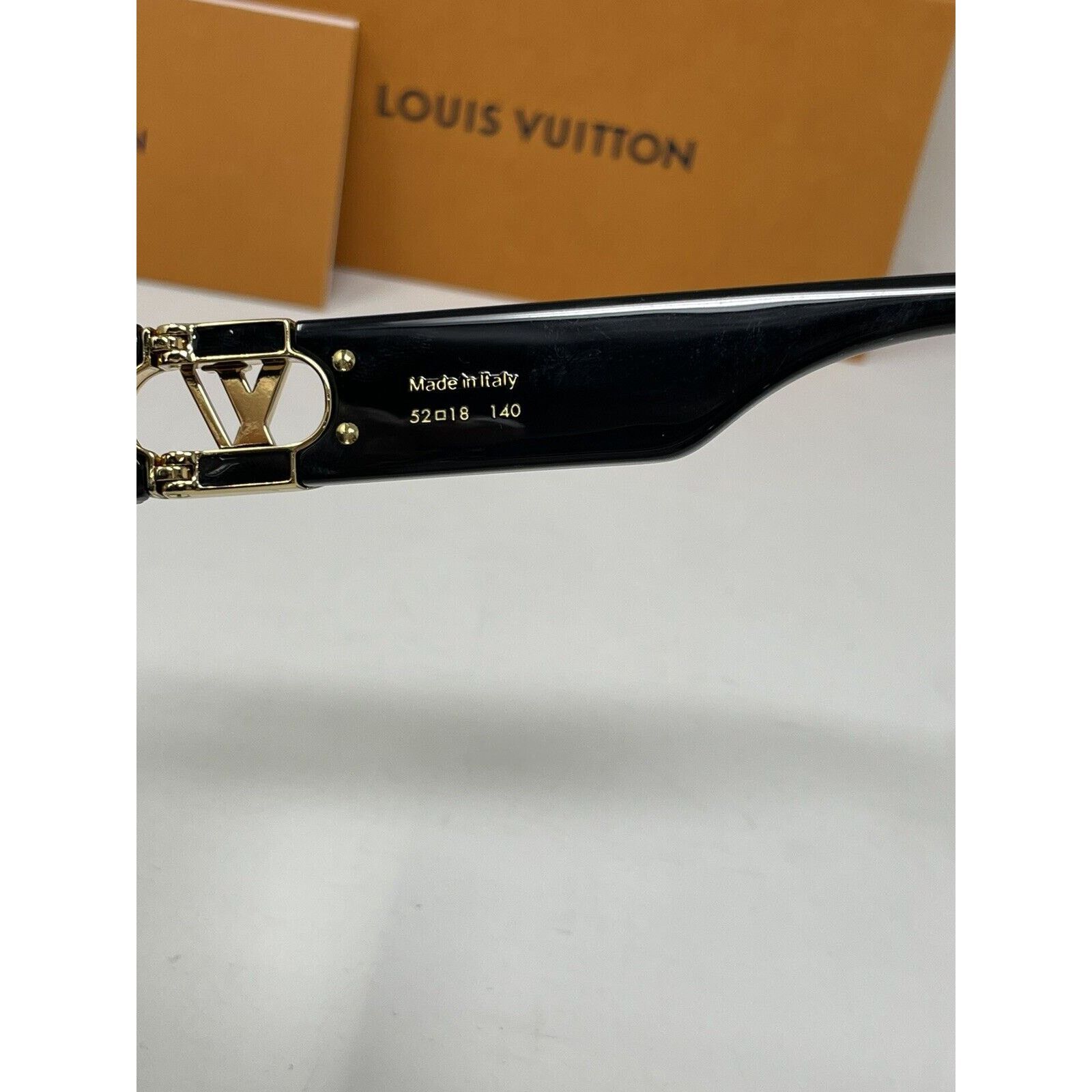 Louis Vuitton Louis Vuitton Link PM Cat Eye East Sunglasses Size ONE SIZE - 7 Thumbnail