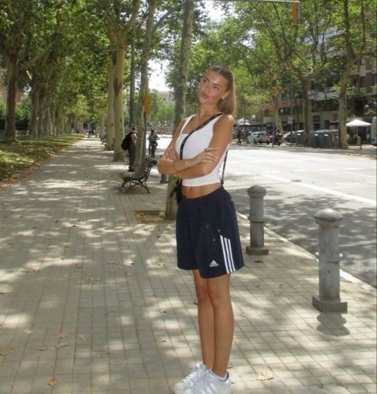Adidas × Vintage Vintage Adidas shorts streetwear y2k style casual Size US 32 / EU 48 - 4 Thumbnail