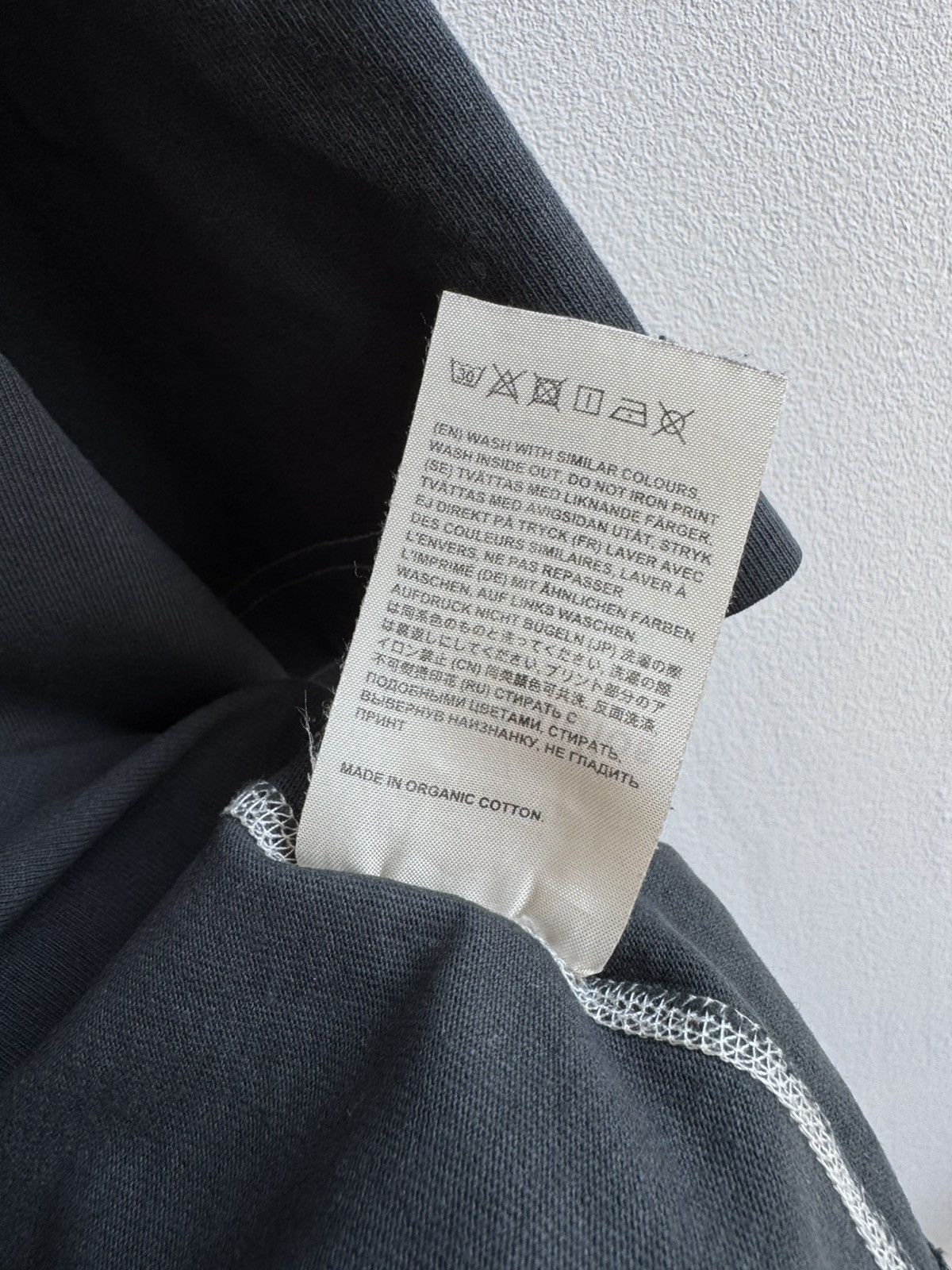 Acne Studios Acne Studios Stockholm Centre Logo T-Shirt Tee Gray Black Size US M / EU 48-50 / 2 - 9 Thumbnail