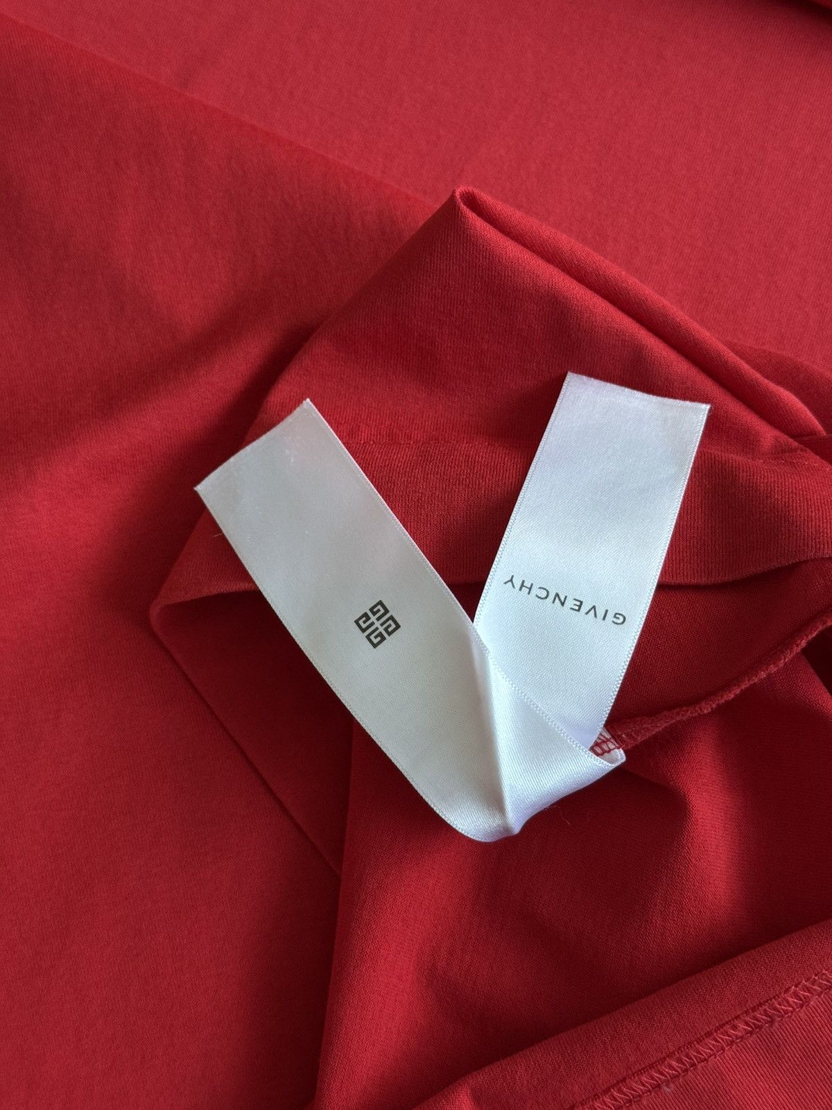 Givenchy Givenchy Red Embossed Chain Collar T-Shirt Size L / US 10 / IT 46 - 16 Thumbnail